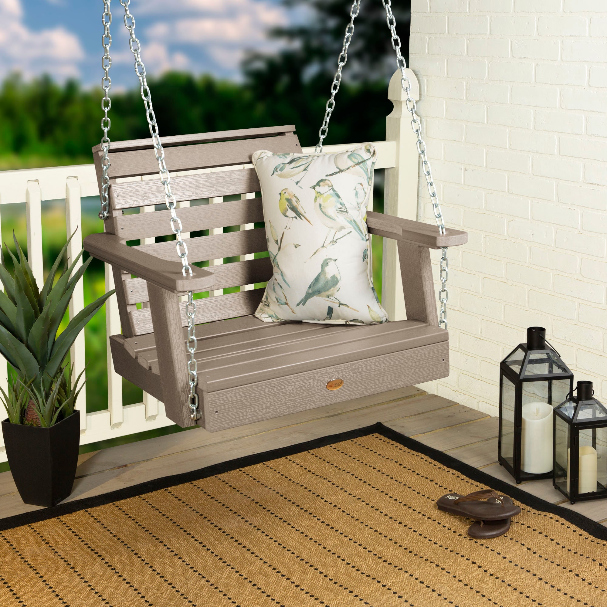 highwood AD-PORW3-WBR The Weatherly 1 -person Woodland Brown Recycled plastic Outdoor Swing