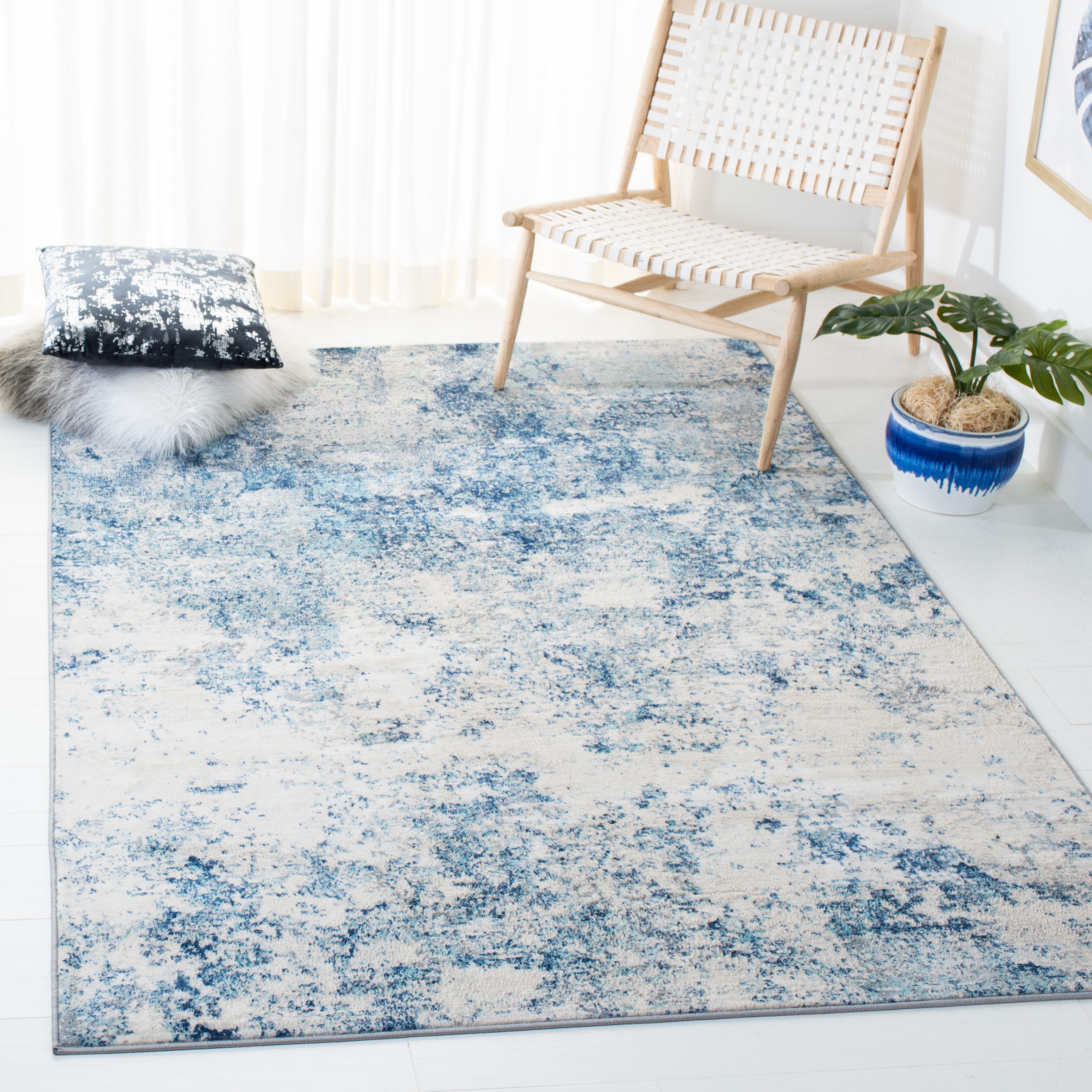 Safavieh BNT822B-24 Brentwood Malissie 2 x 4 (ft) Loomed Polypropylene Ivory/Navy Rectangular Indoor Abstract Bohemian/Eclectic Throw rug