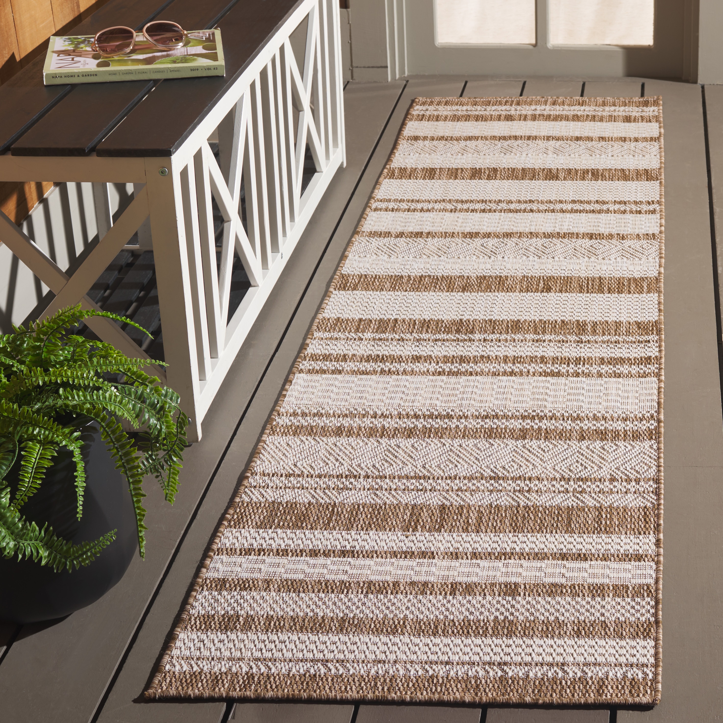 Beach House 410T Brown/Ivory 2ft x 8ft Runner Rug