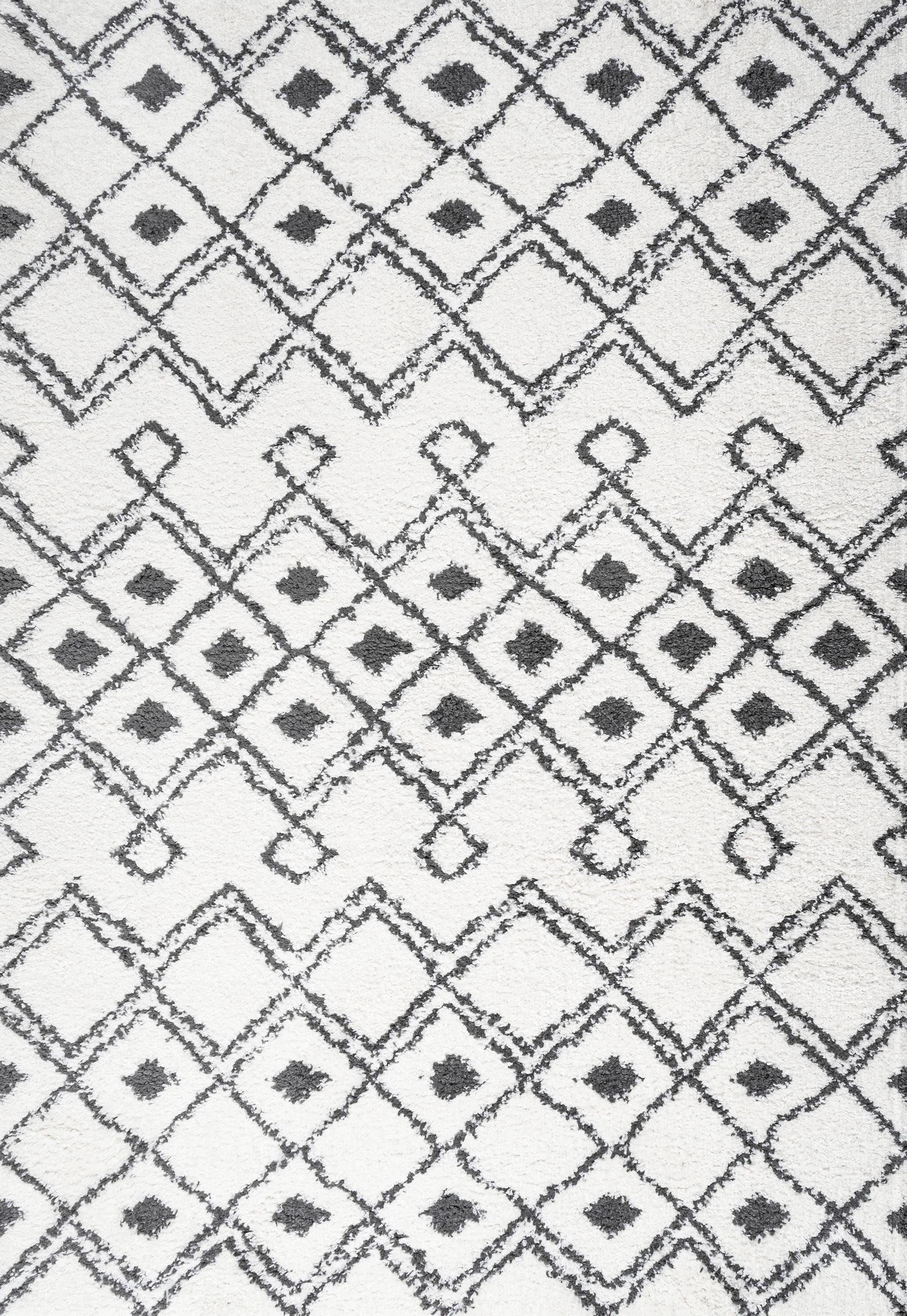 3'x5' Black and White Moroccan Diamond Shag Area Rug