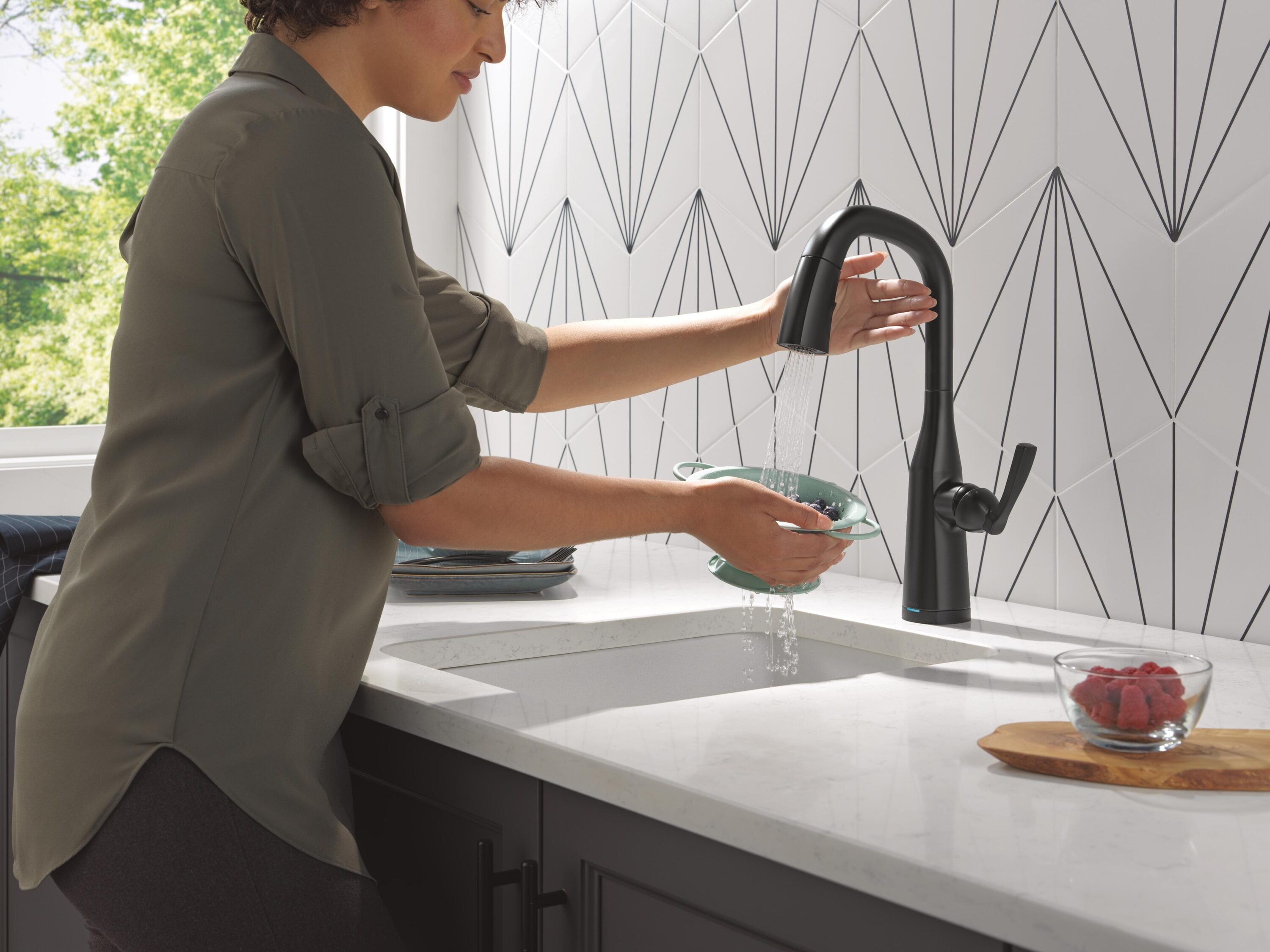 Delta 9976TL-BL-DST Kitchen-Faucets - View #9