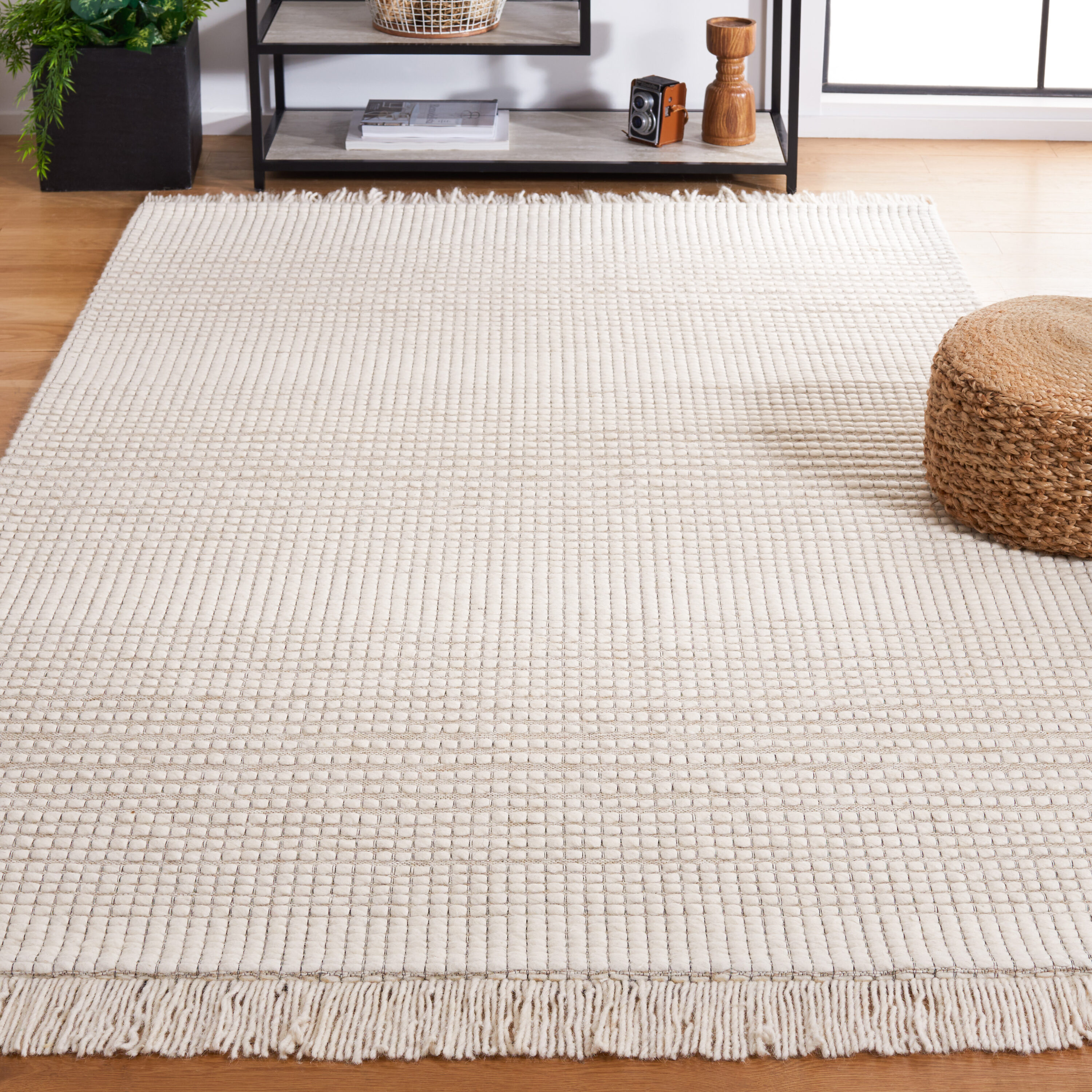  Marbella 208 Ivory/Beige Contemporary 5ft x 8ft Medium Rectangle Rug