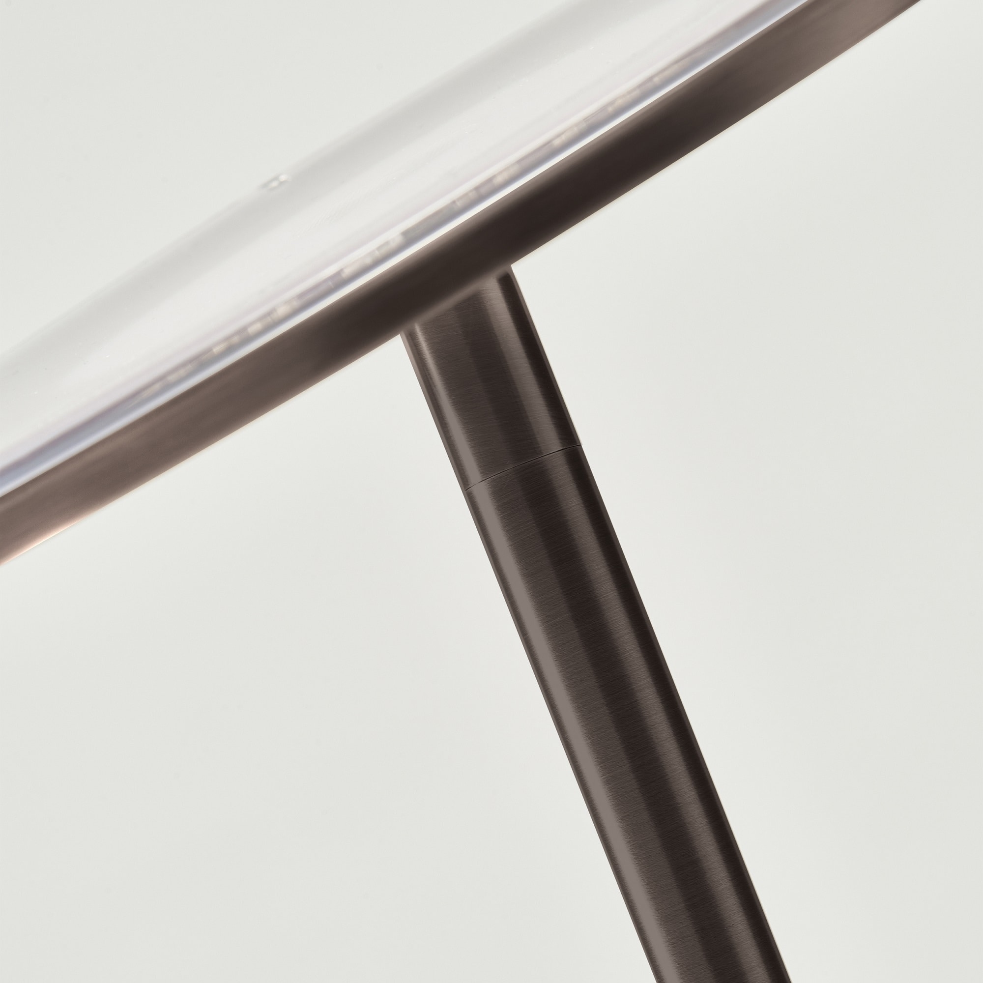 Brightech 52-MDII-QTDC floorlamps - View #3