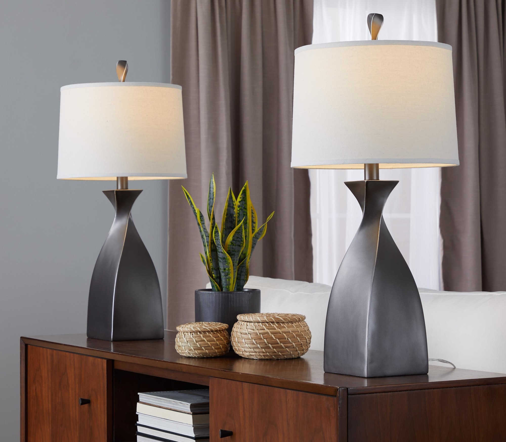 ZAKLOOP 30.5 Grey N/A 3-way Standard Table Lamp with Linen Shade at ...