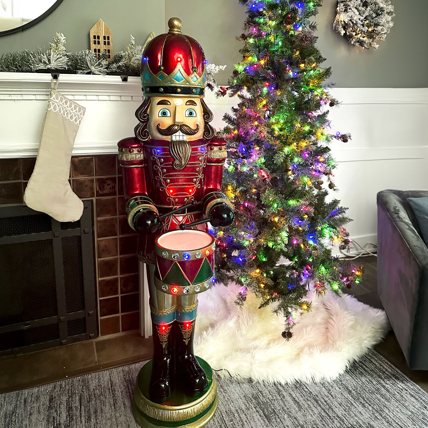 Fraser Hill Farm FFRS061-NC5-RD Table-Christmas-Decorations - View #12