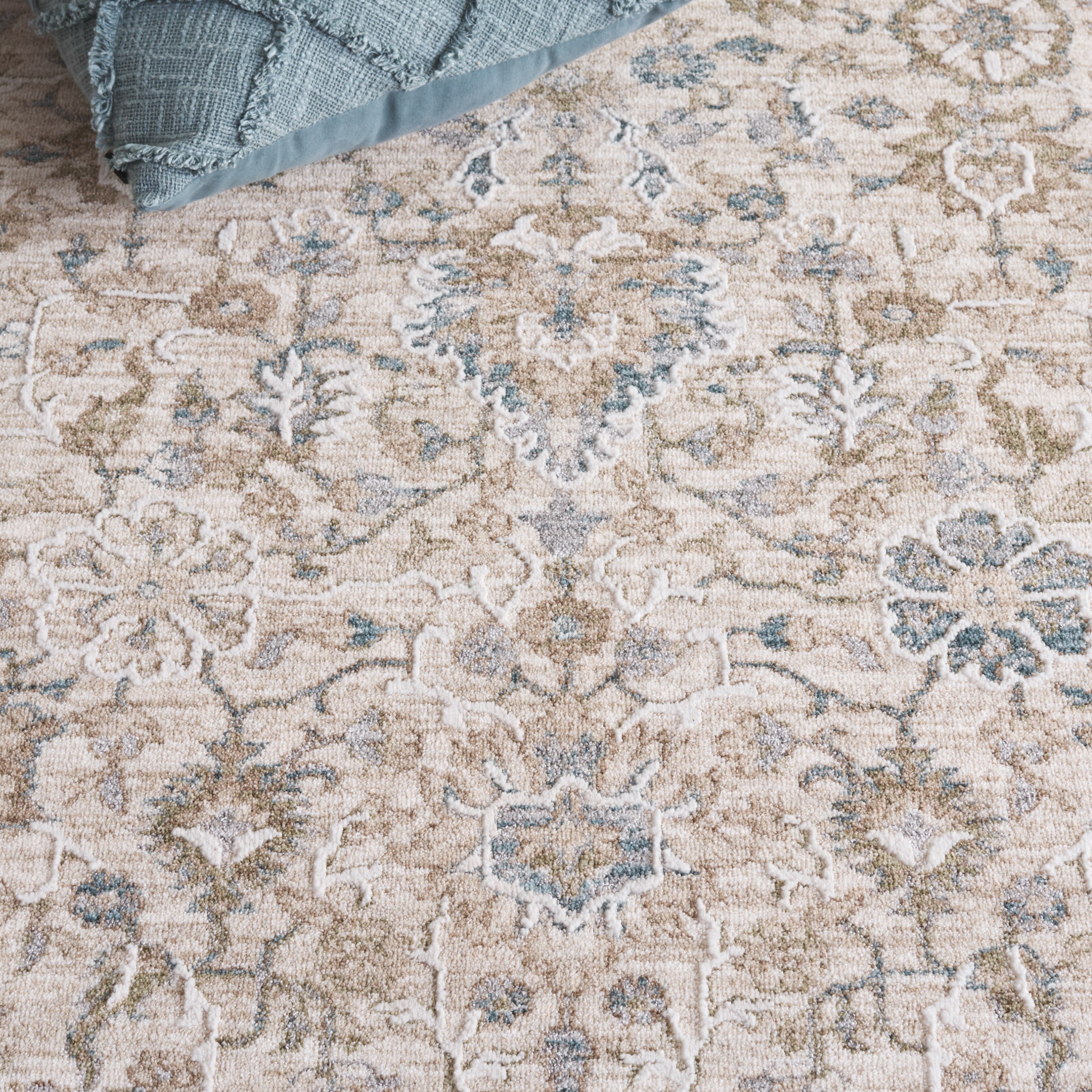 Safavieh FIN322B-28 rugs - View #4