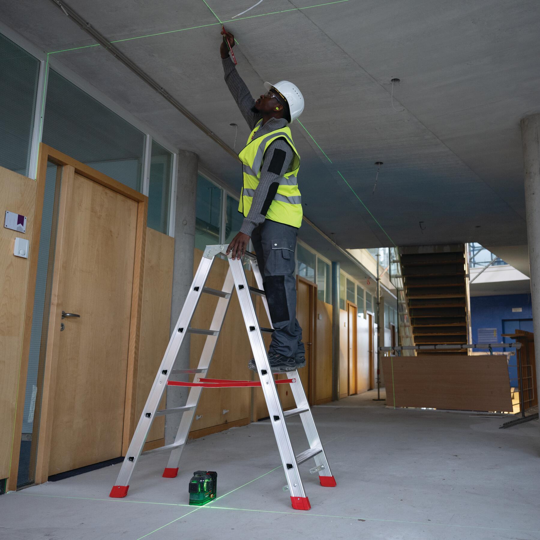 Bosch GLL330-80CGL Laser-Level - View #9
