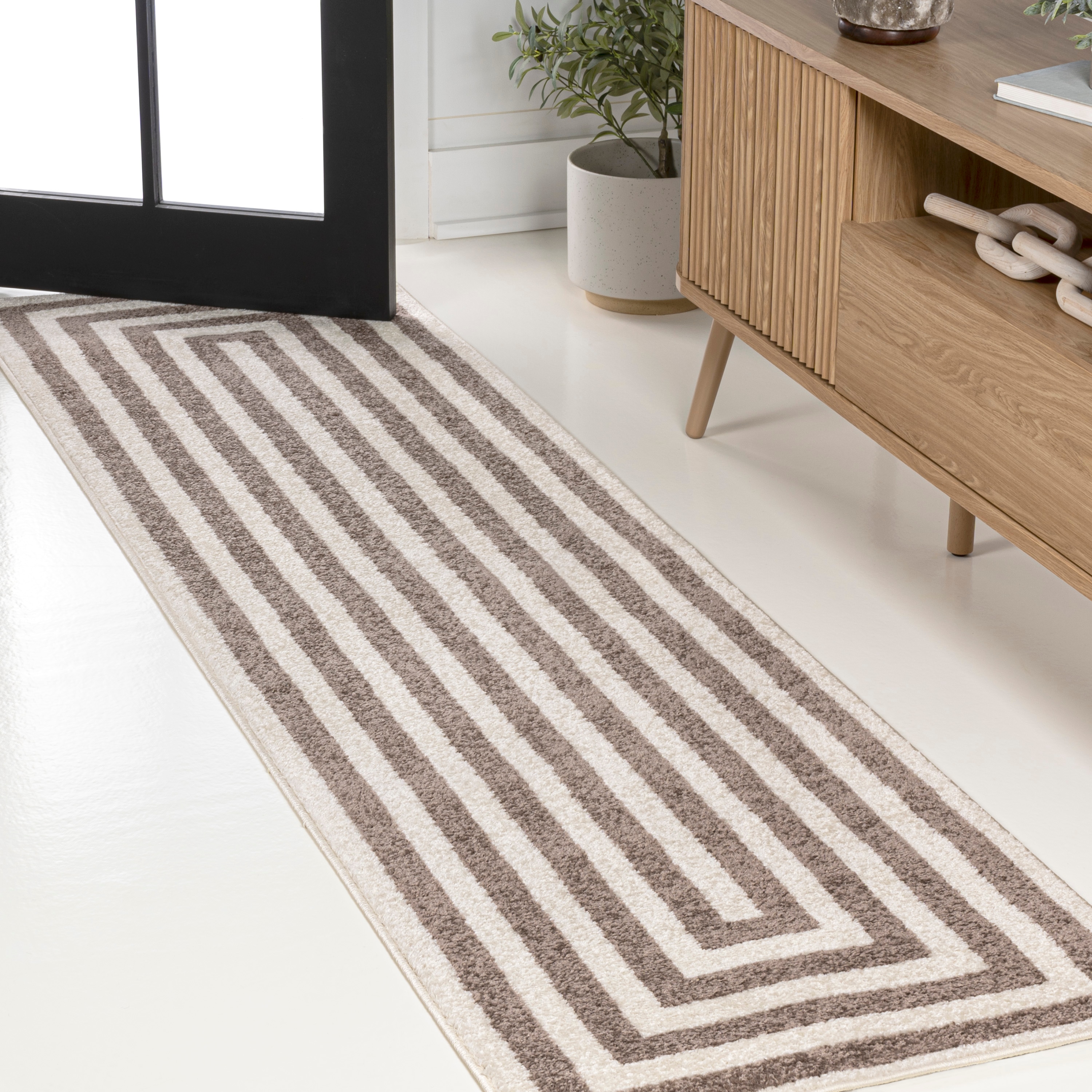JONATHAN  Y MOH211A-28 MOROCCAN HYPE Bandol Mitre Stripe 2 x 8 (ft) Loomed Polypropylene Brown/Ivory Rectangular Indoor Stripe Moroccan Runner rug