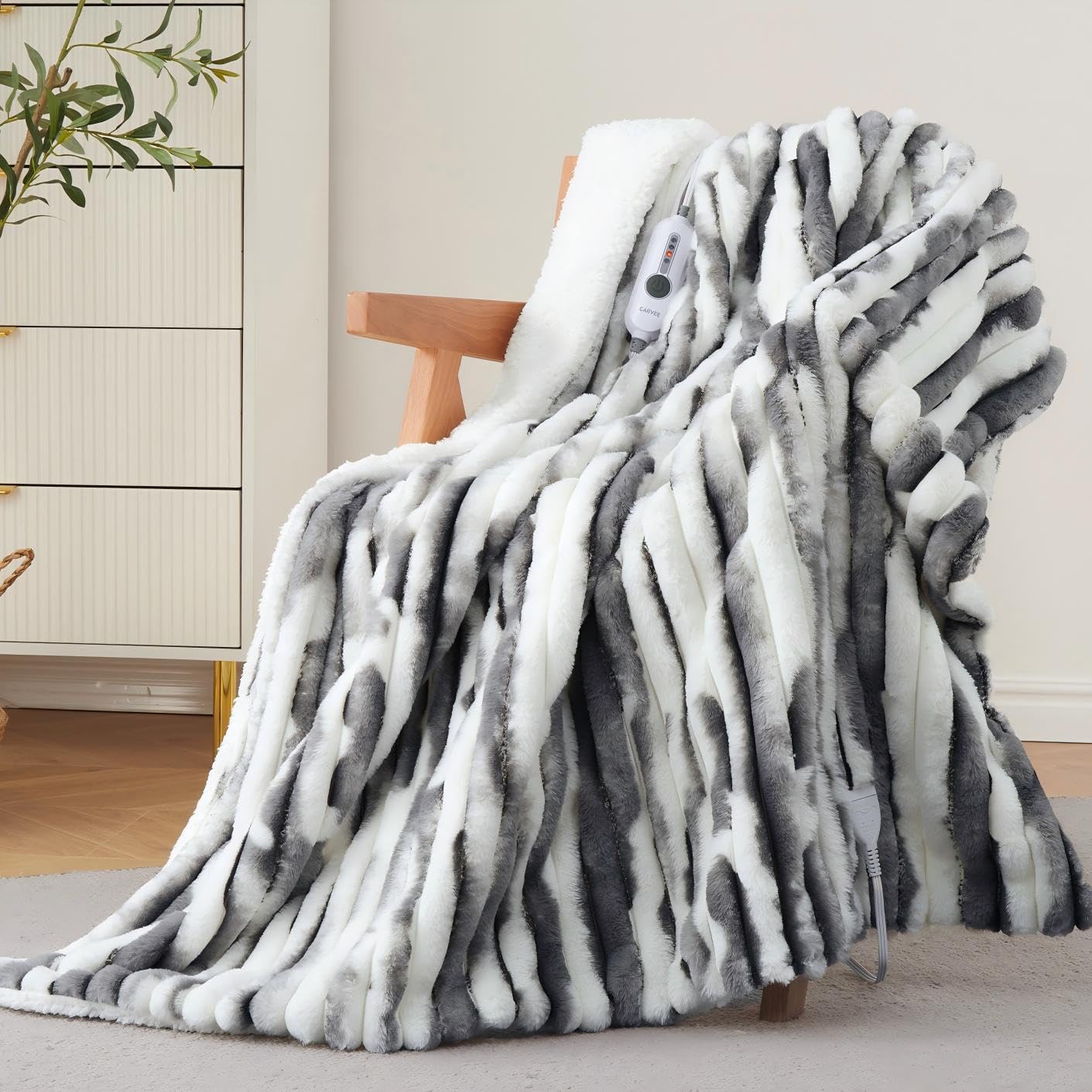 Qeetex GKLLWE34UXVWFC Electric Blanket Heated Throw 50× 60 Inch  Cozy Faux Rabbit Fur Heated Blanket with 4 Heating Levels Gray