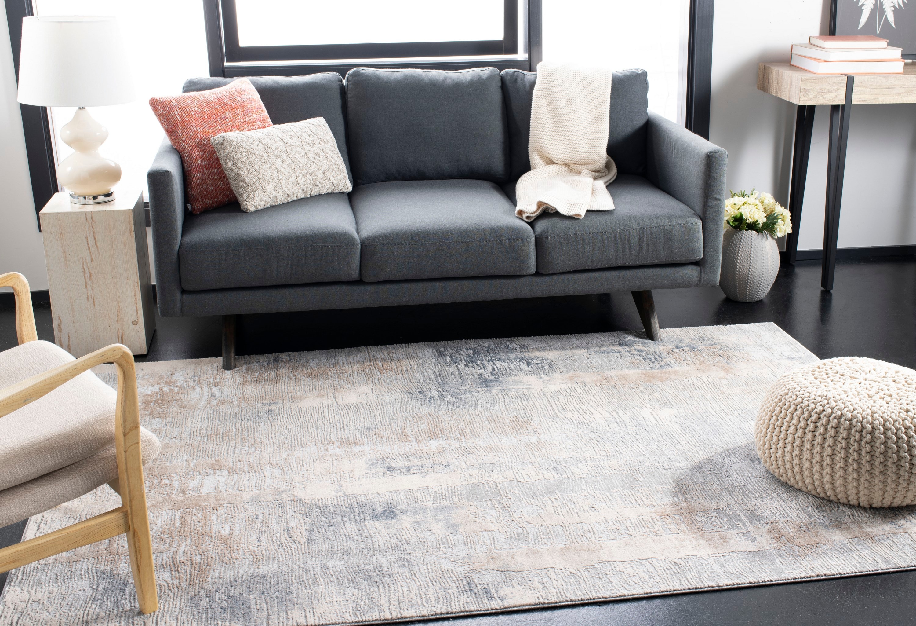 Safavieh INV431A-5 rugs - View #3