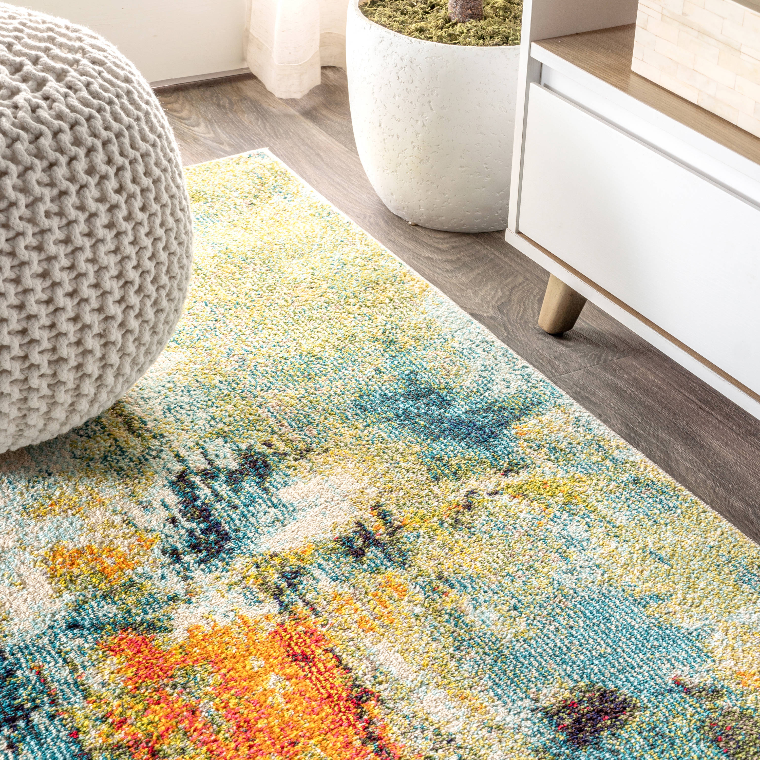 Contemporary Abstract Blue and Cream Synthetic Area Rug, 3 x 5 ft