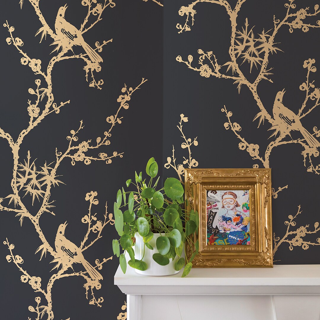 Tempaper Cynthia Rowley for Tempaper 60-sq ft Black and Gold  display picture 1