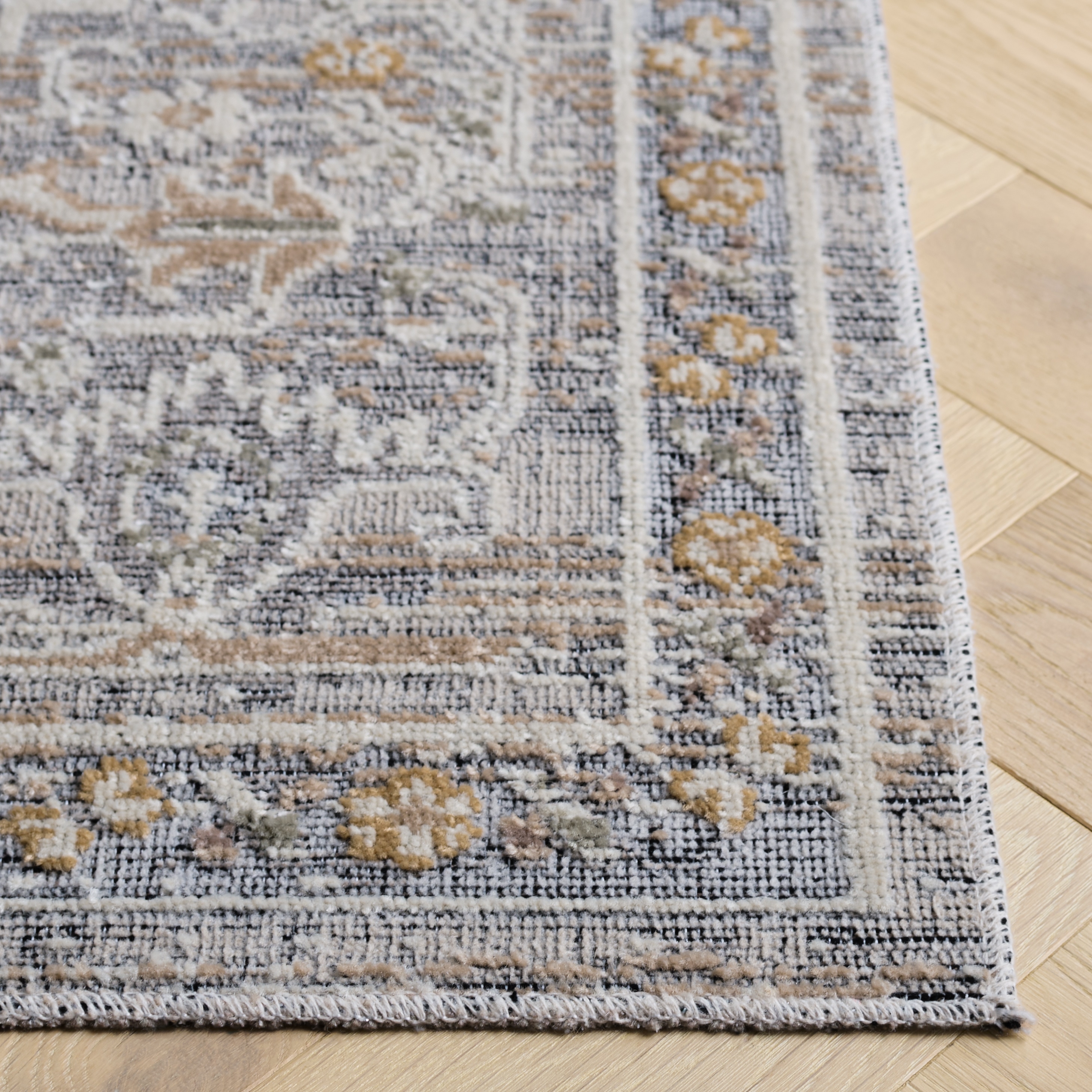 Safavieh MRD300B-4 rugs - View #3
