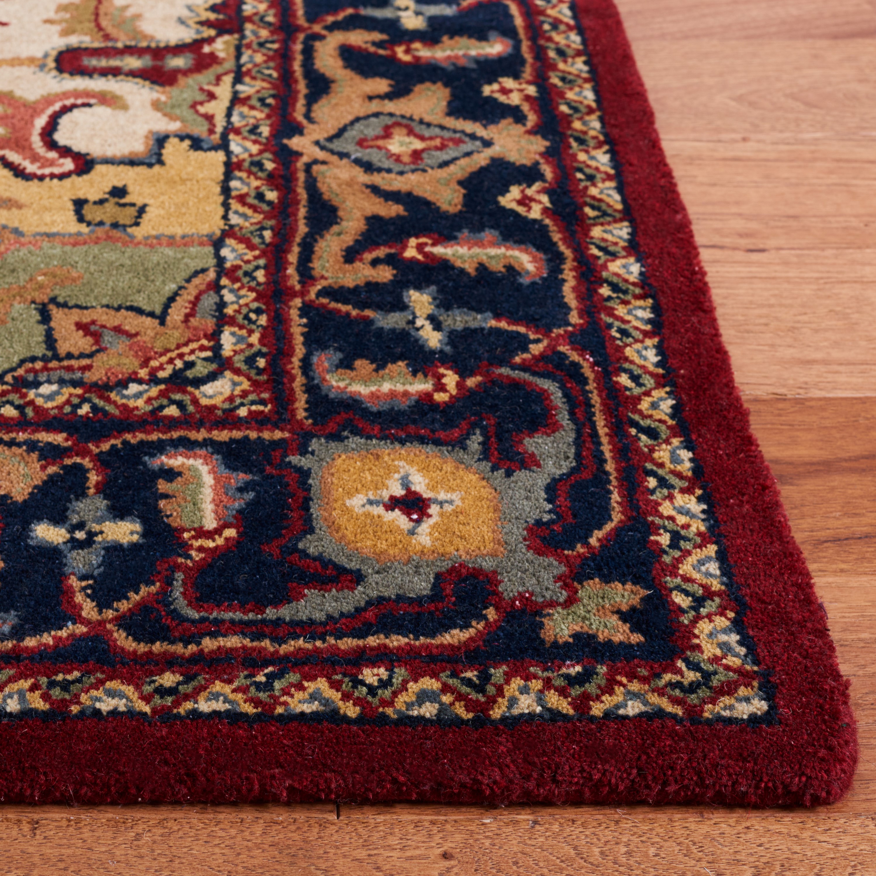 Elegant Heritage Square Red Wool 6' Tufted Area Rug