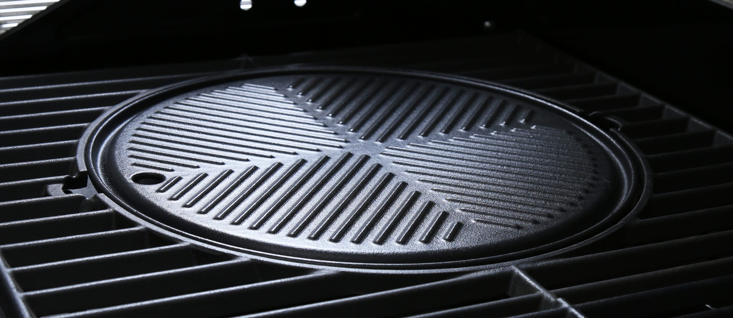 Monument A200 Gas-Grill-Cookgrates-Warmracks - View #12
