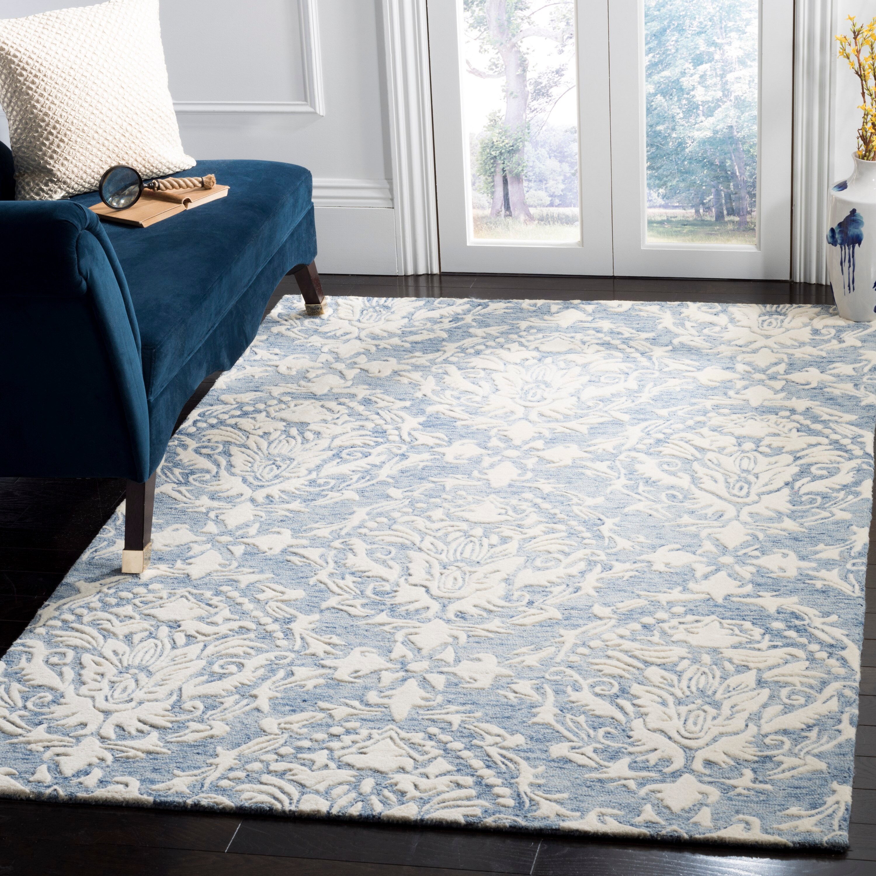 Safavieh BLM107B-24 Blossom Lollie 3 x 4 (ft) Tufted Wool Blue/Ivory Rectangular Indoor Floral/Botanical Bohemian/Eclectic Runner rug
