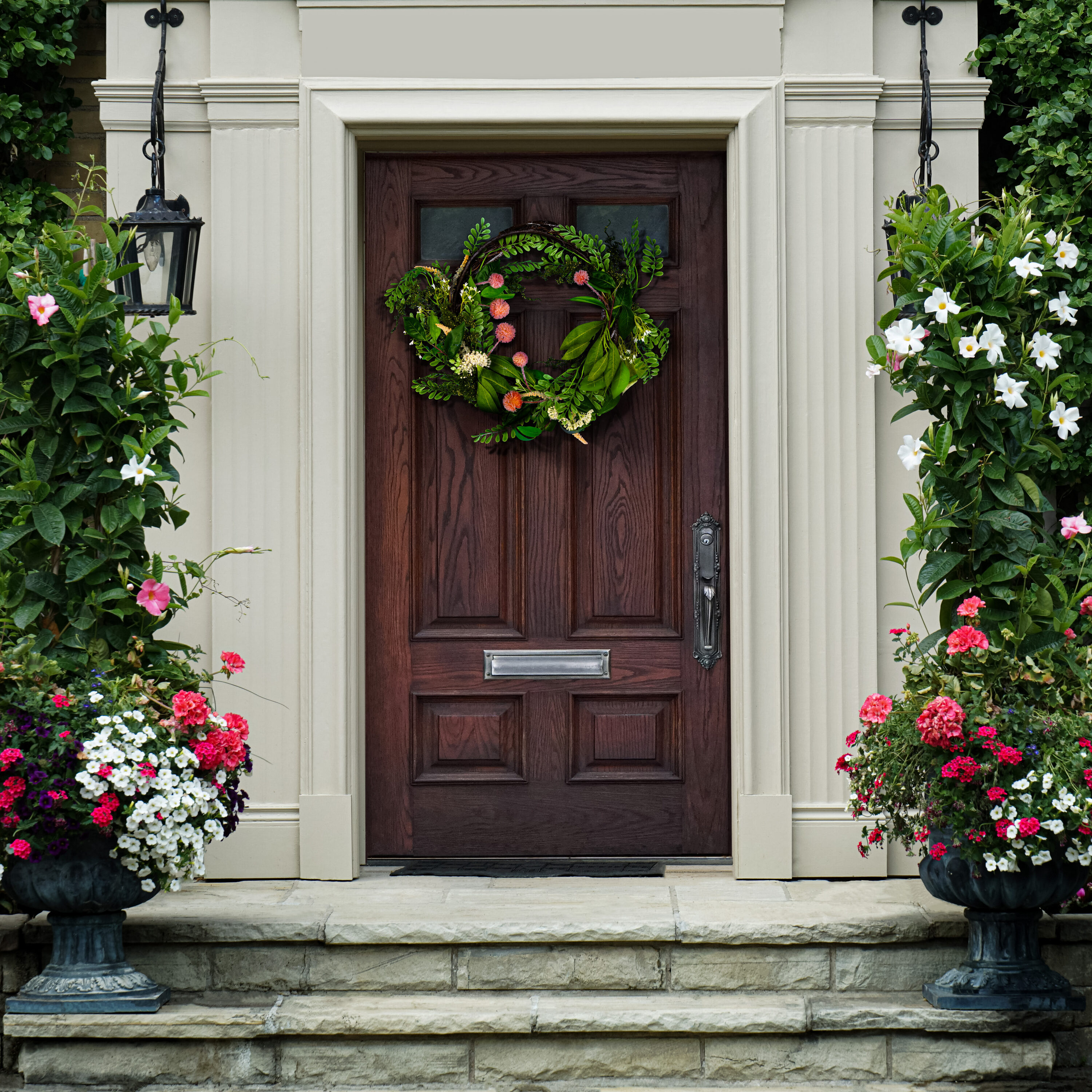 Safavieh FXP1027A SAFAVIEH Faux 21 Inch Sweetgum and Mandarin Semi-Wreath, Green