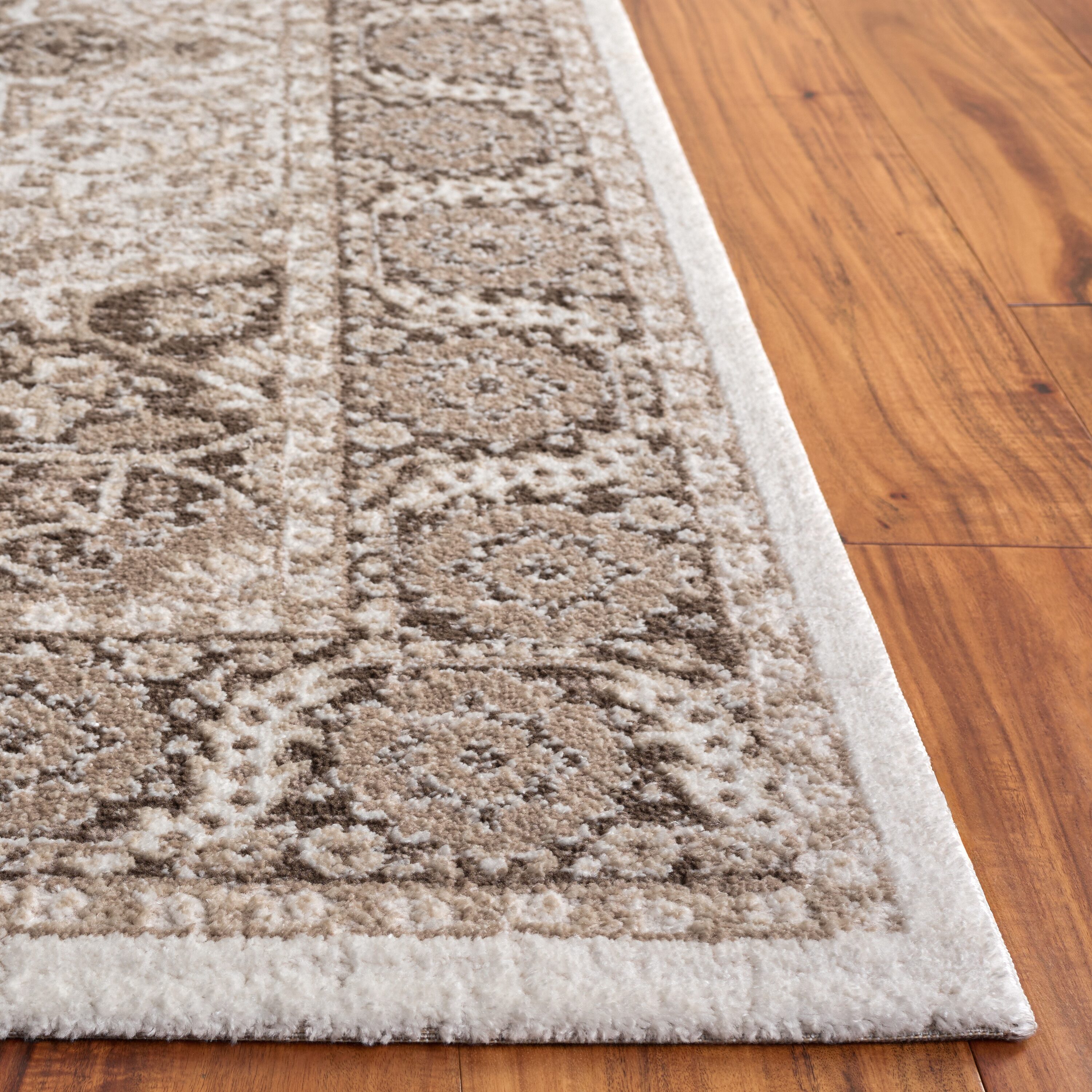 Safavieh LUA326T-4 rugs - View #3