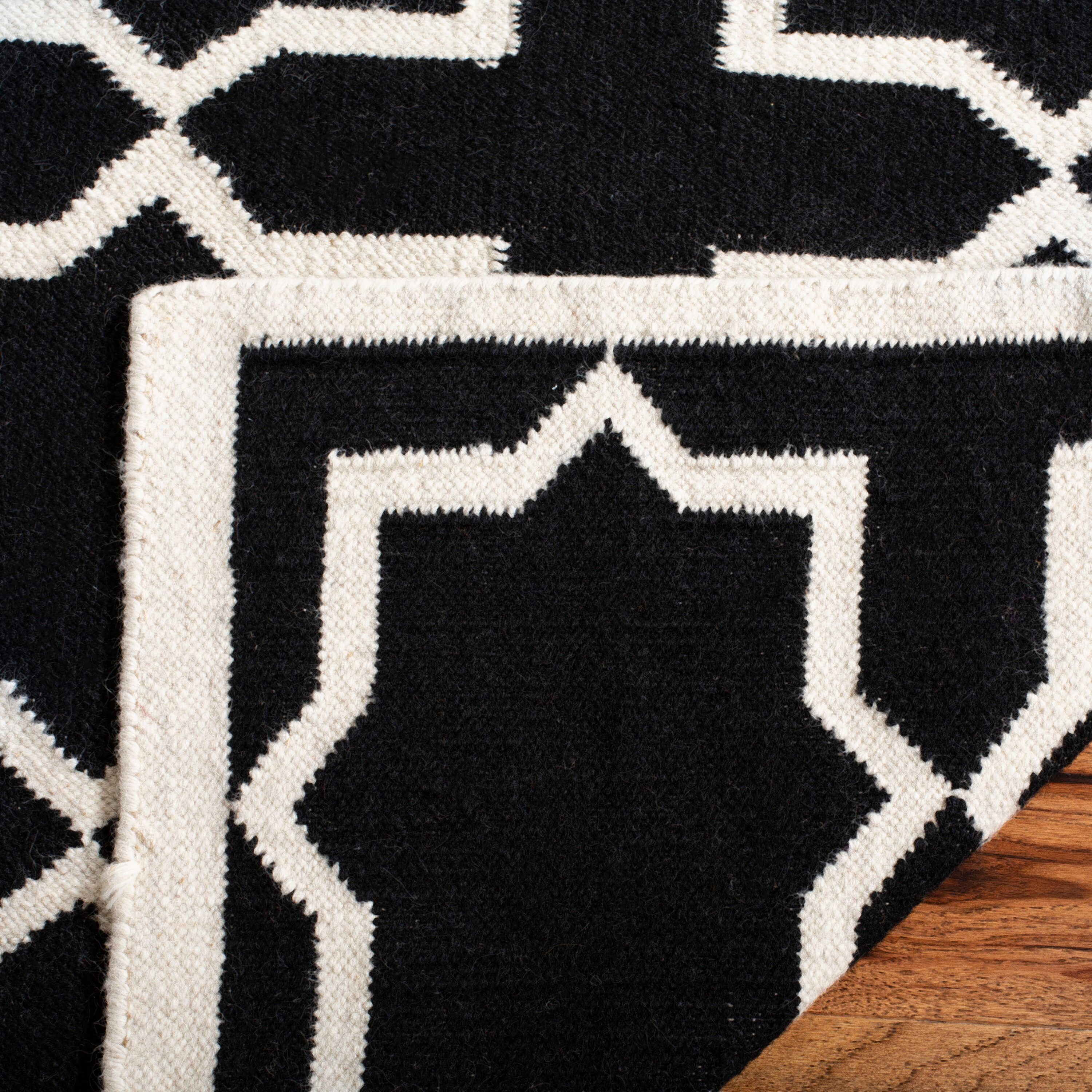 Safavieh DHU549L-6SQ rugs - View #4