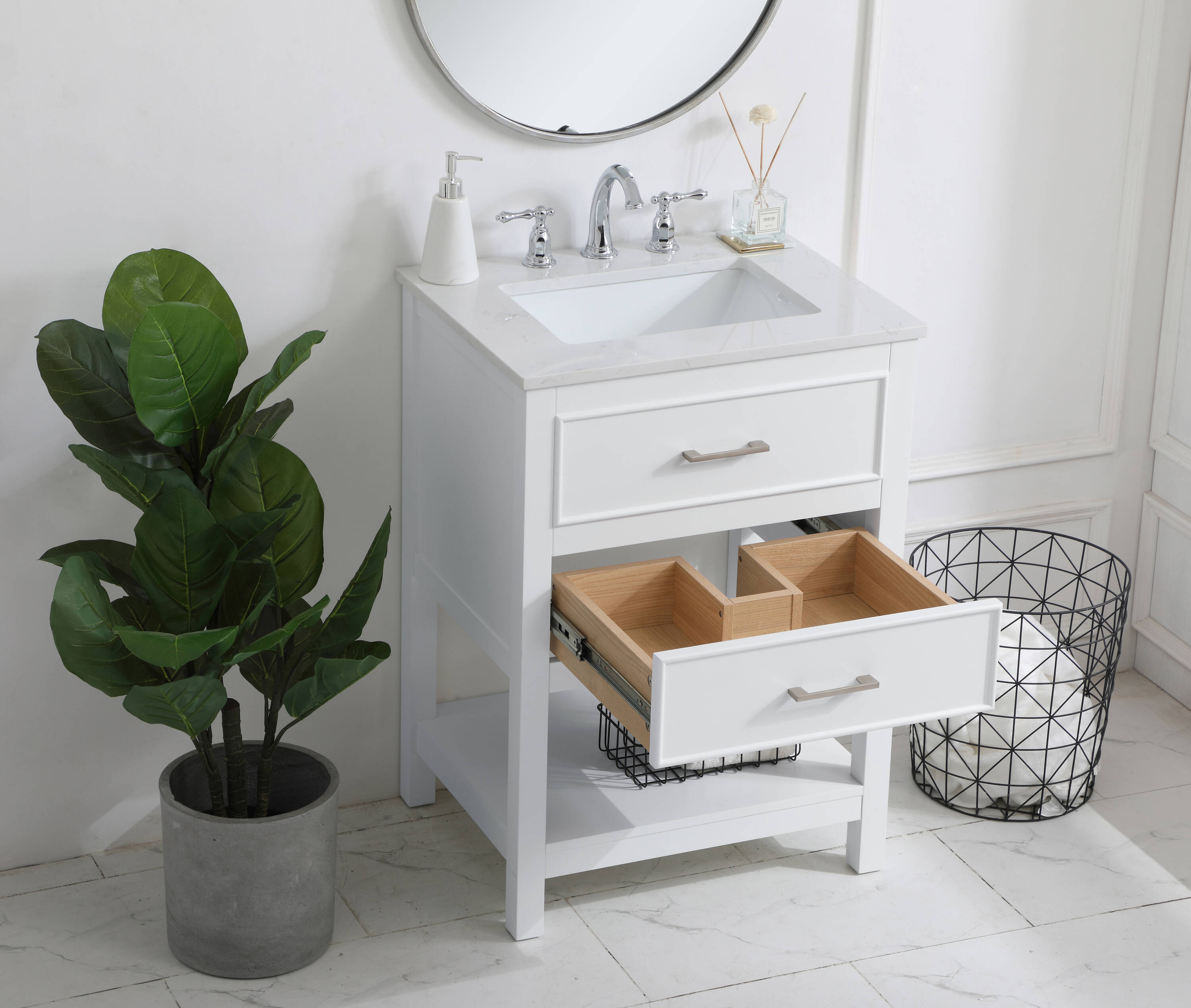 Sinclaire 24" White Quartz Top Traditional Bathroom Vanity