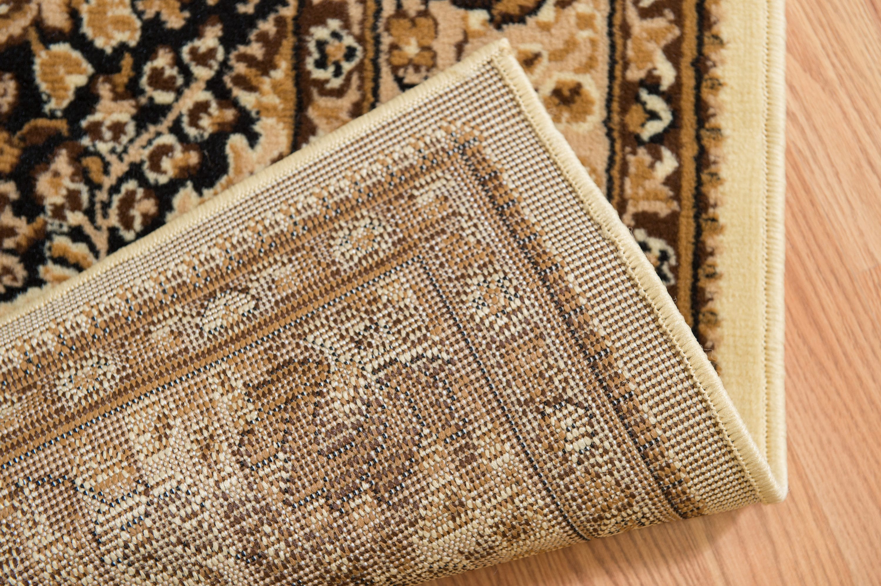United Weavers Of America 851 10115 58 rugs - View #5