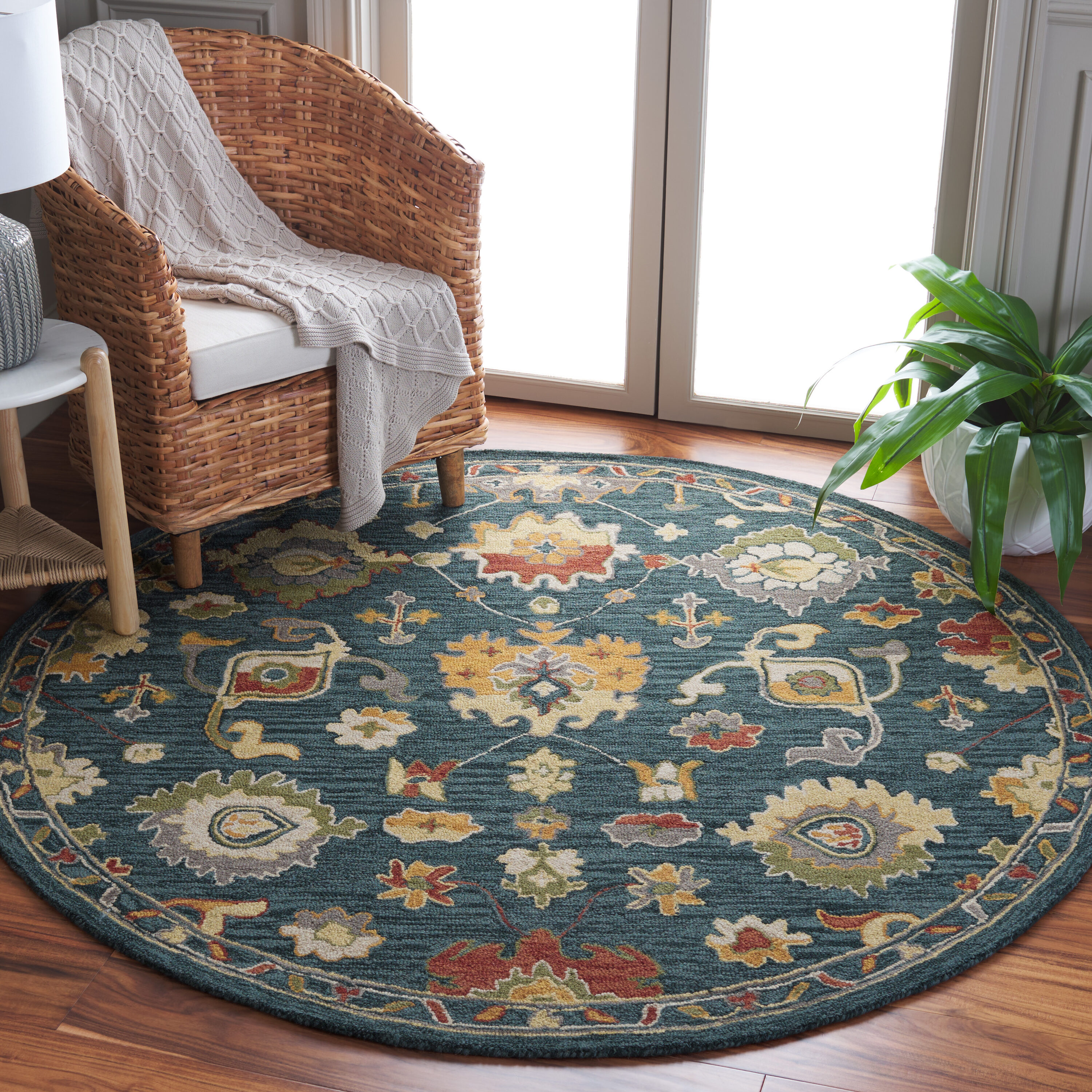  Metro 326 Dark Gray/Red Traditional 6Ft x 6Ft Round Rug