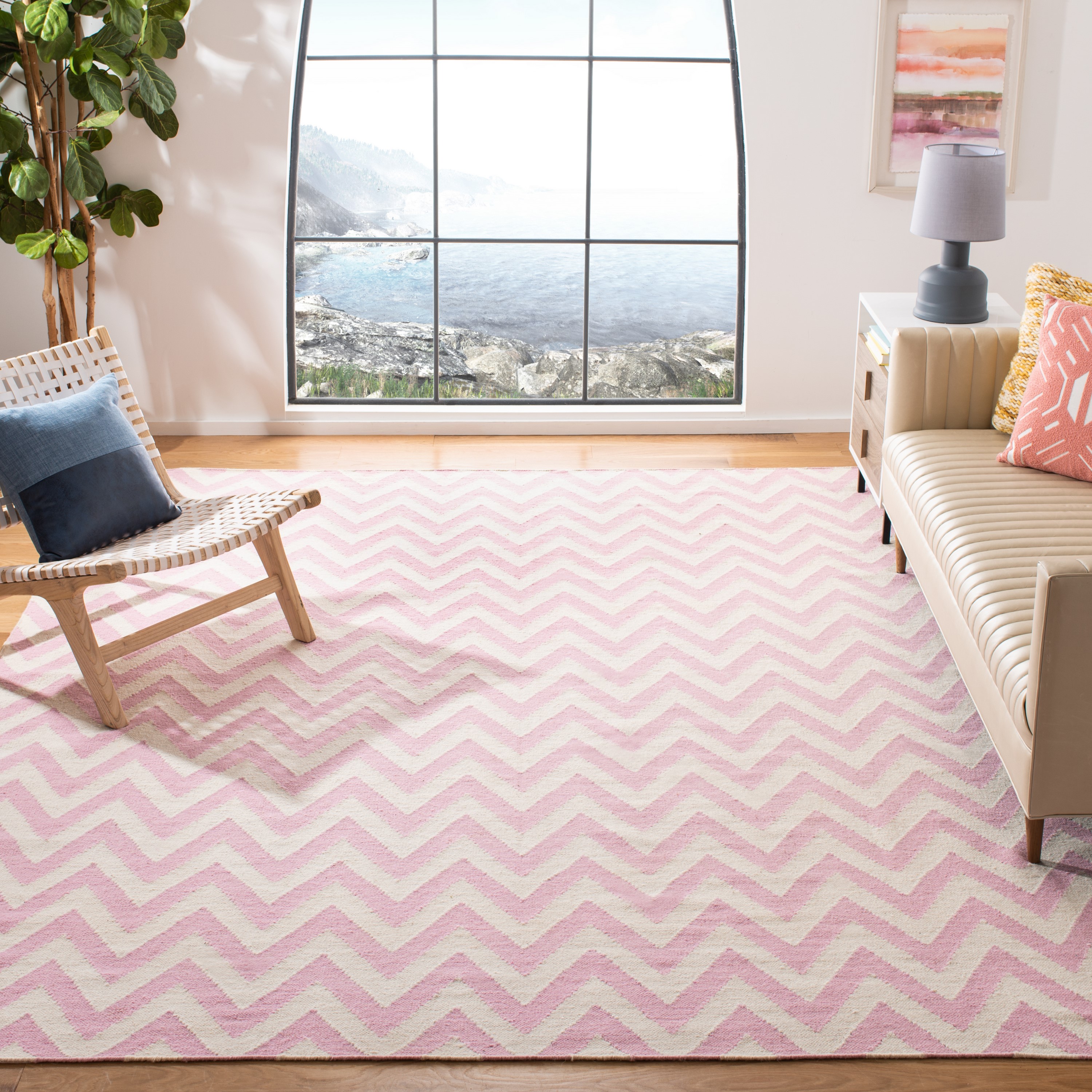 Safavieh DHU557P-8 Dhurries Farrah 8 x 10 (ft) Wool Pink/Ivory Rectangular Indoor Chevron Coastal Area rug