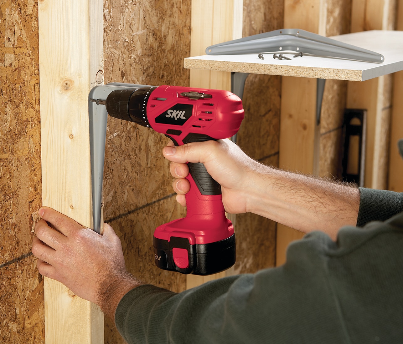 SKIL 12 volt Max 3 8 in Cordless Drill 2 Batteries Included