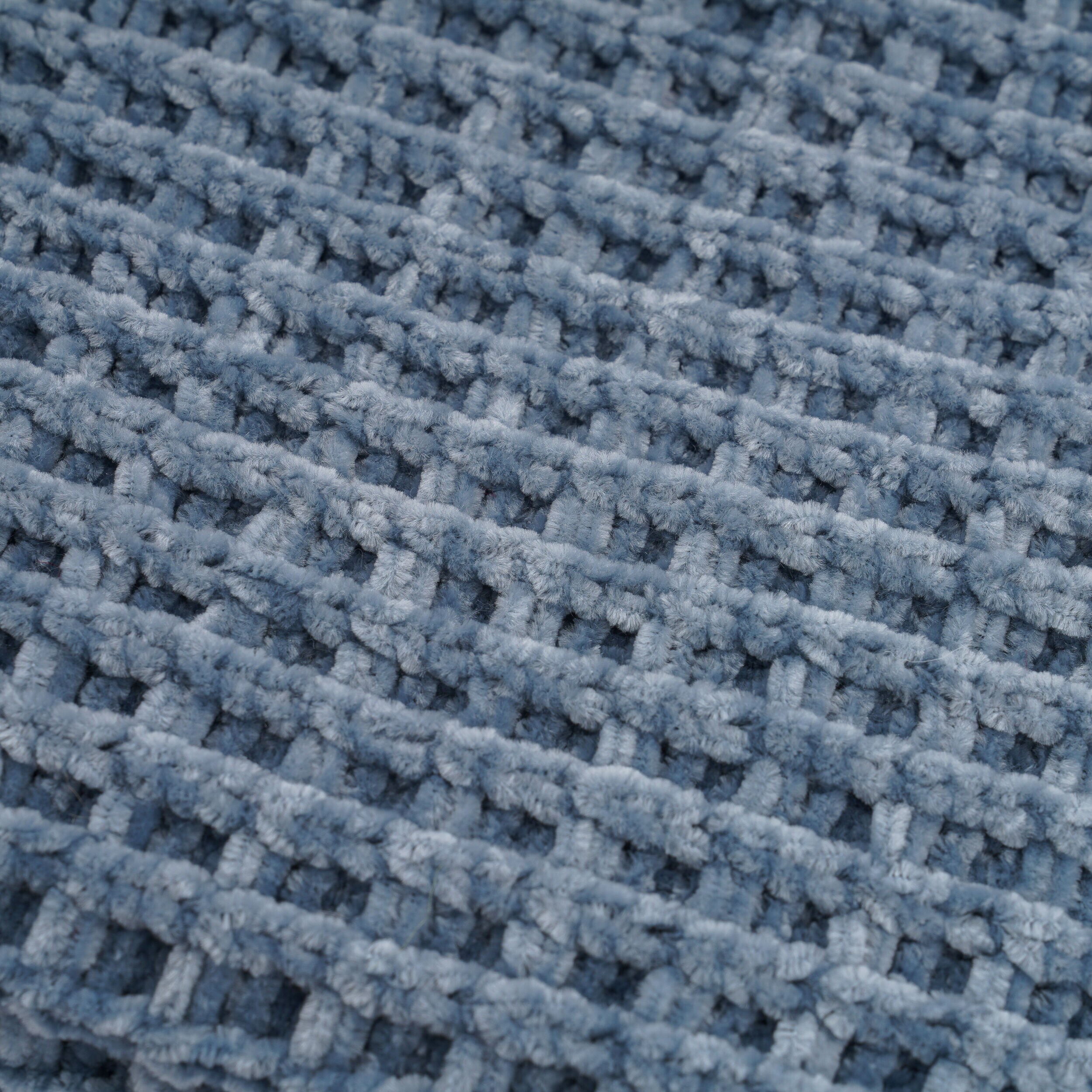 EVERGRACE Amory Chenille Knit Chambray Blue 50-in x 60-in Throw in the ...