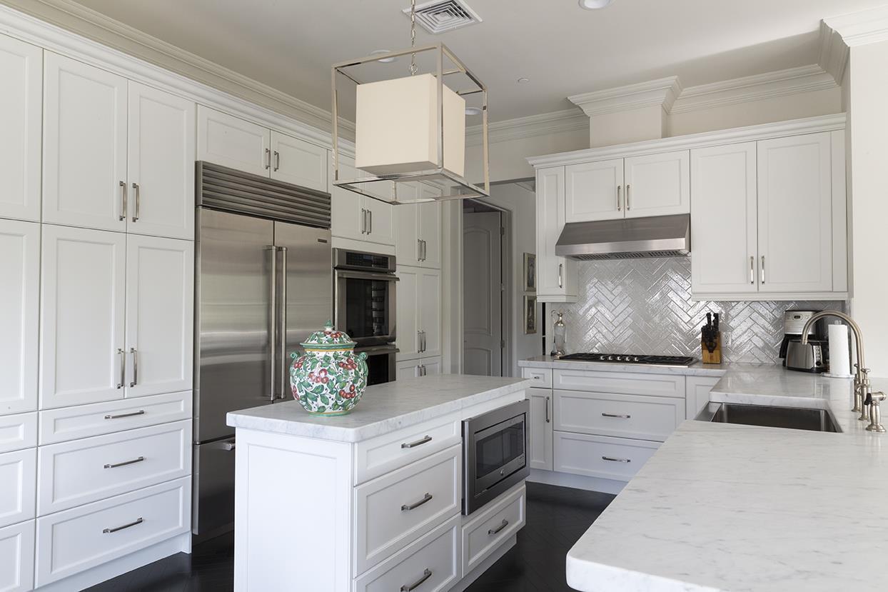 Brushed Nickel T-Handle Cabinet Knob with Mounting Hardware