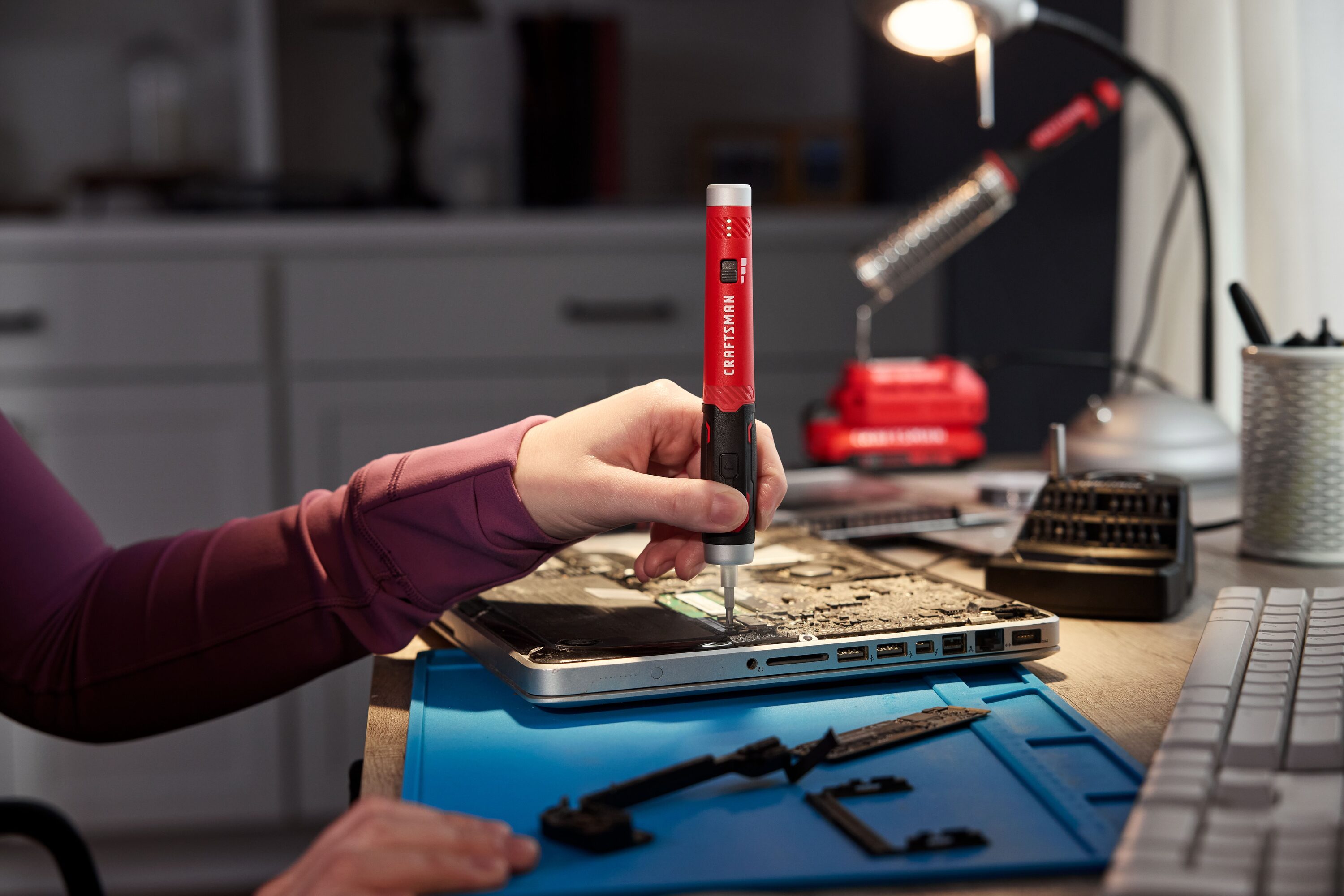 CRAFTSMAN CMHT66720 Cordless-Screwdrivers - View #3