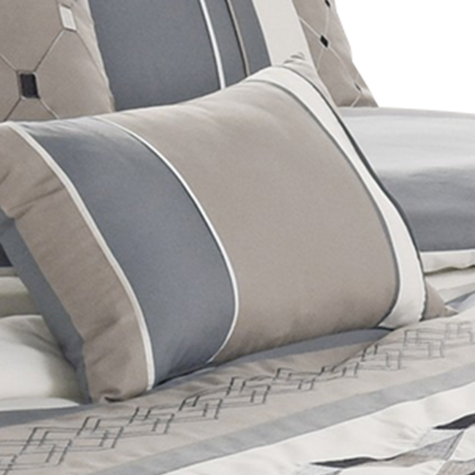 Benzara BM227298 bedding - View #3