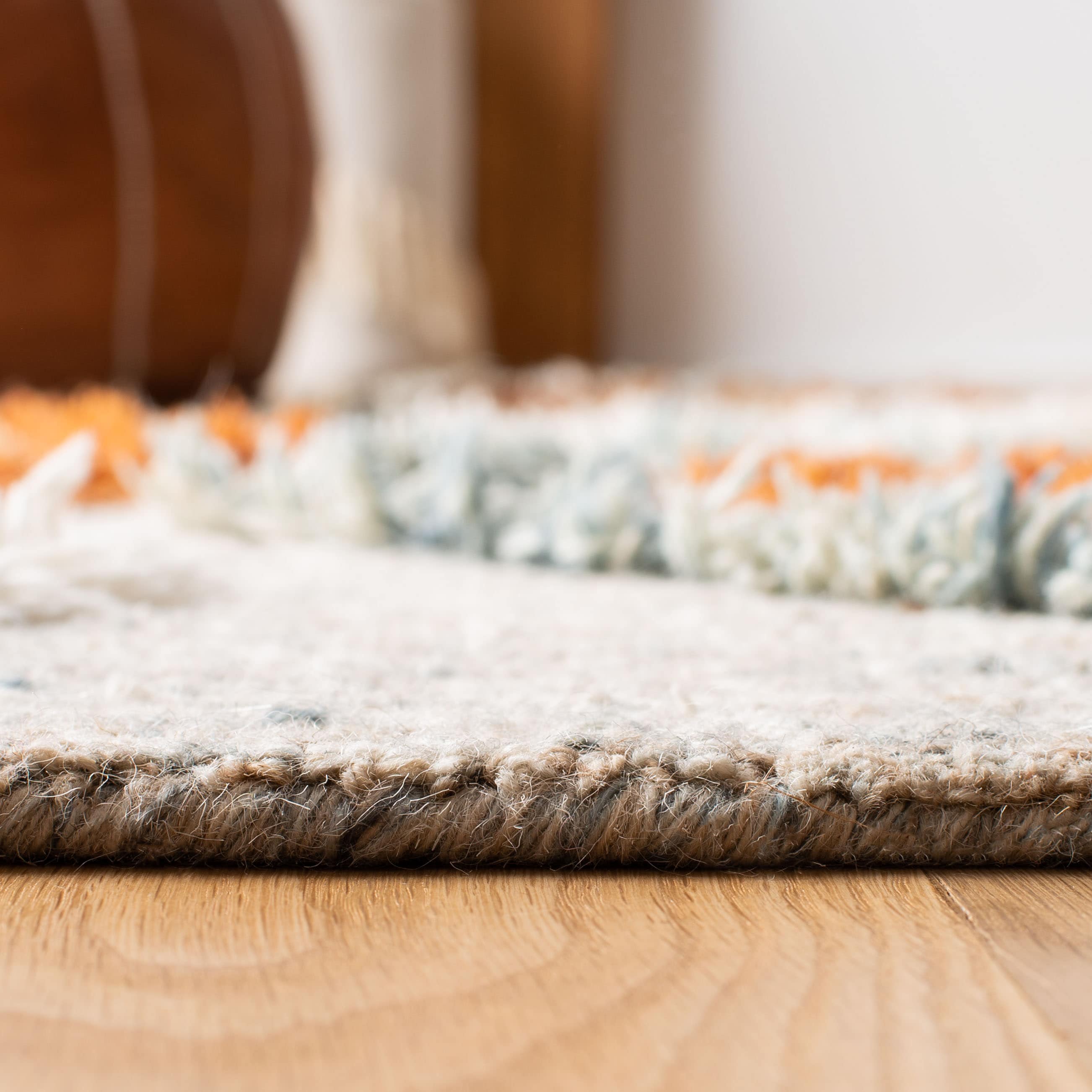 Gray and Blue Handmade Wool 6' x 9' Tufted Rug
