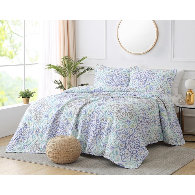 Olivia Gray Georgetown Aqua White, What Is The Size Of A Queen Bedspread