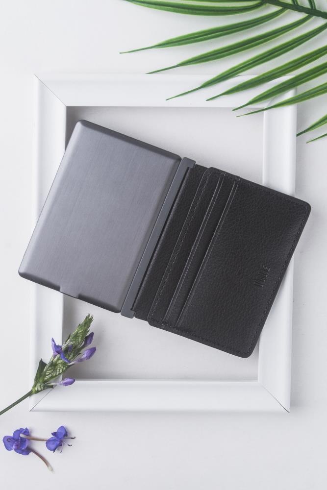 Xoopar INE3000RECYC01 Micro Usb; Usb-C; Lightning Power Bank