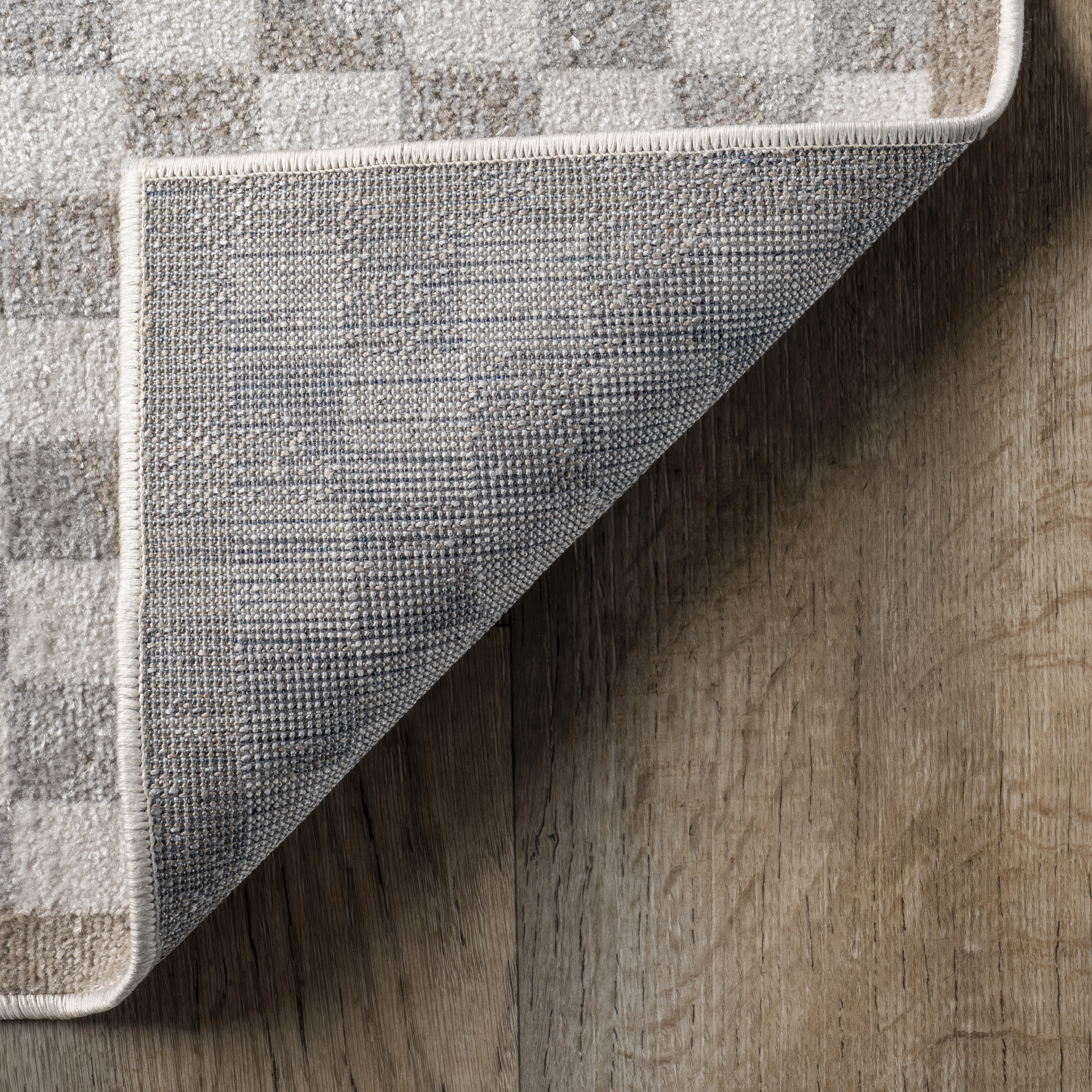 Beige and White Geometric 4' x 6' Washable Area Rug