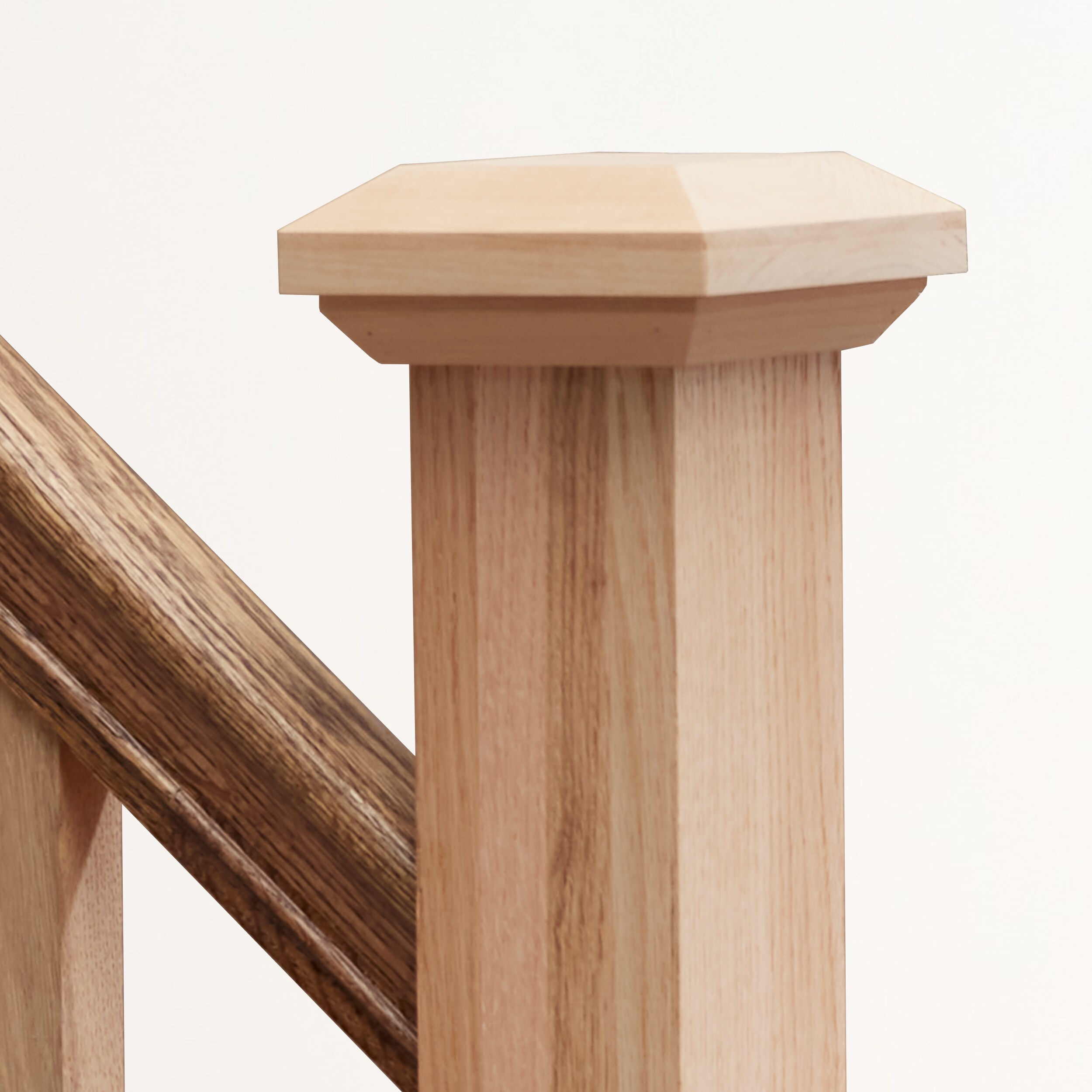 RELIABILT WGC350ALD Interior-Stairpart-Newel-Posts - View #2