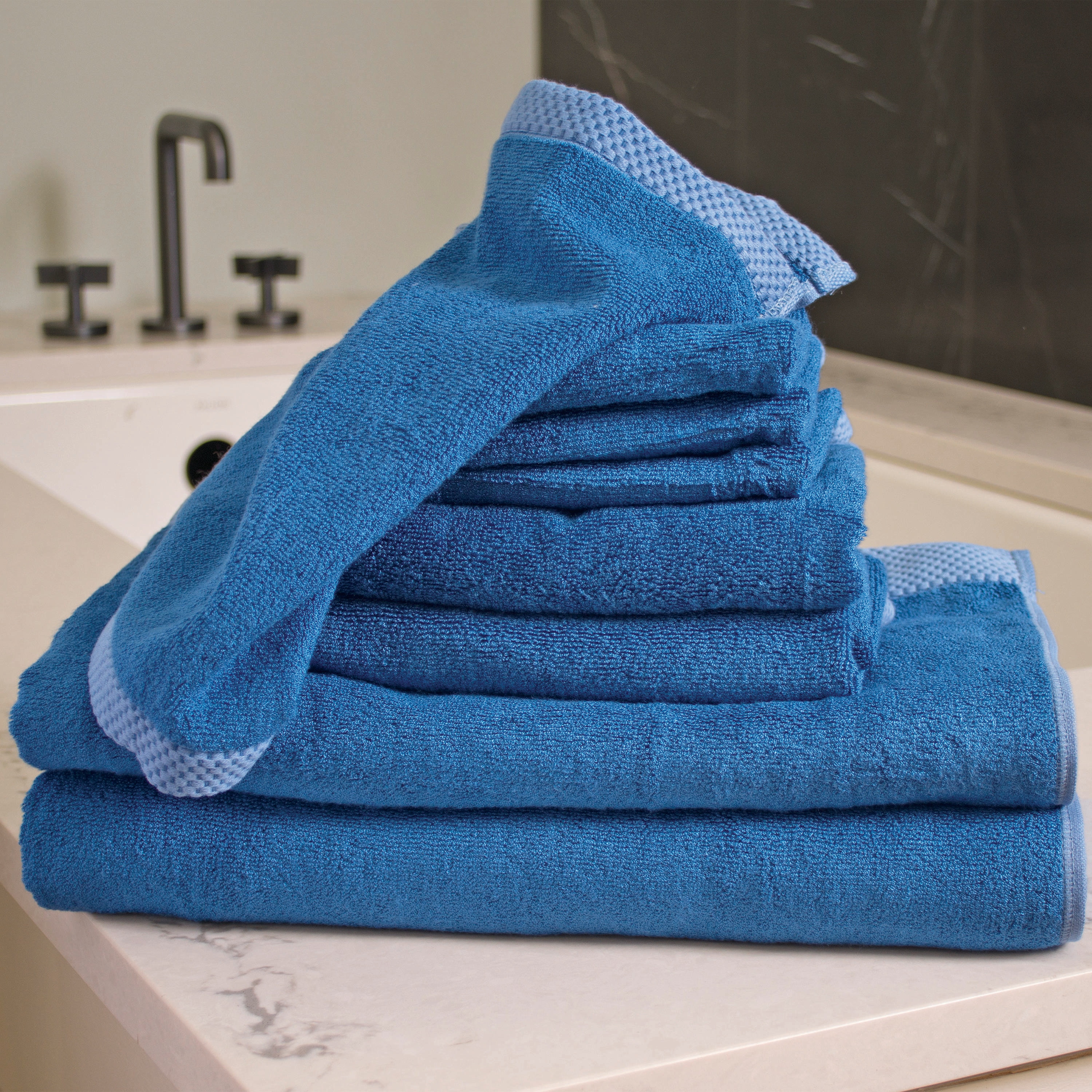 Everplush 4-Piece Navy Blue Cotton Quick Dry Hand Towel (Flat Loop Towels)  in the Bathroom Towels department at