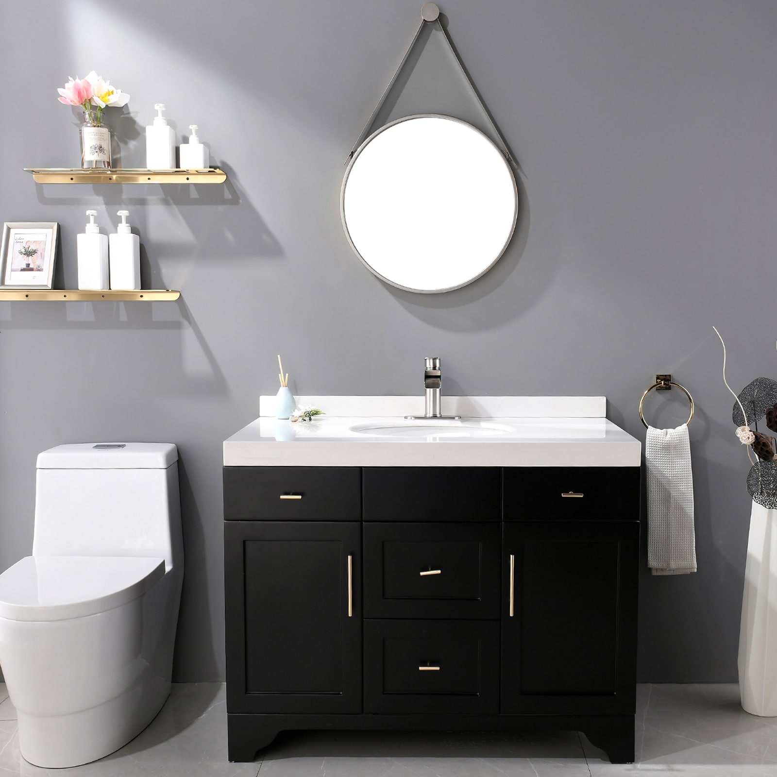 Brushed Nickel Single Handle Bathroom Faucet with Metal Drain Assembly