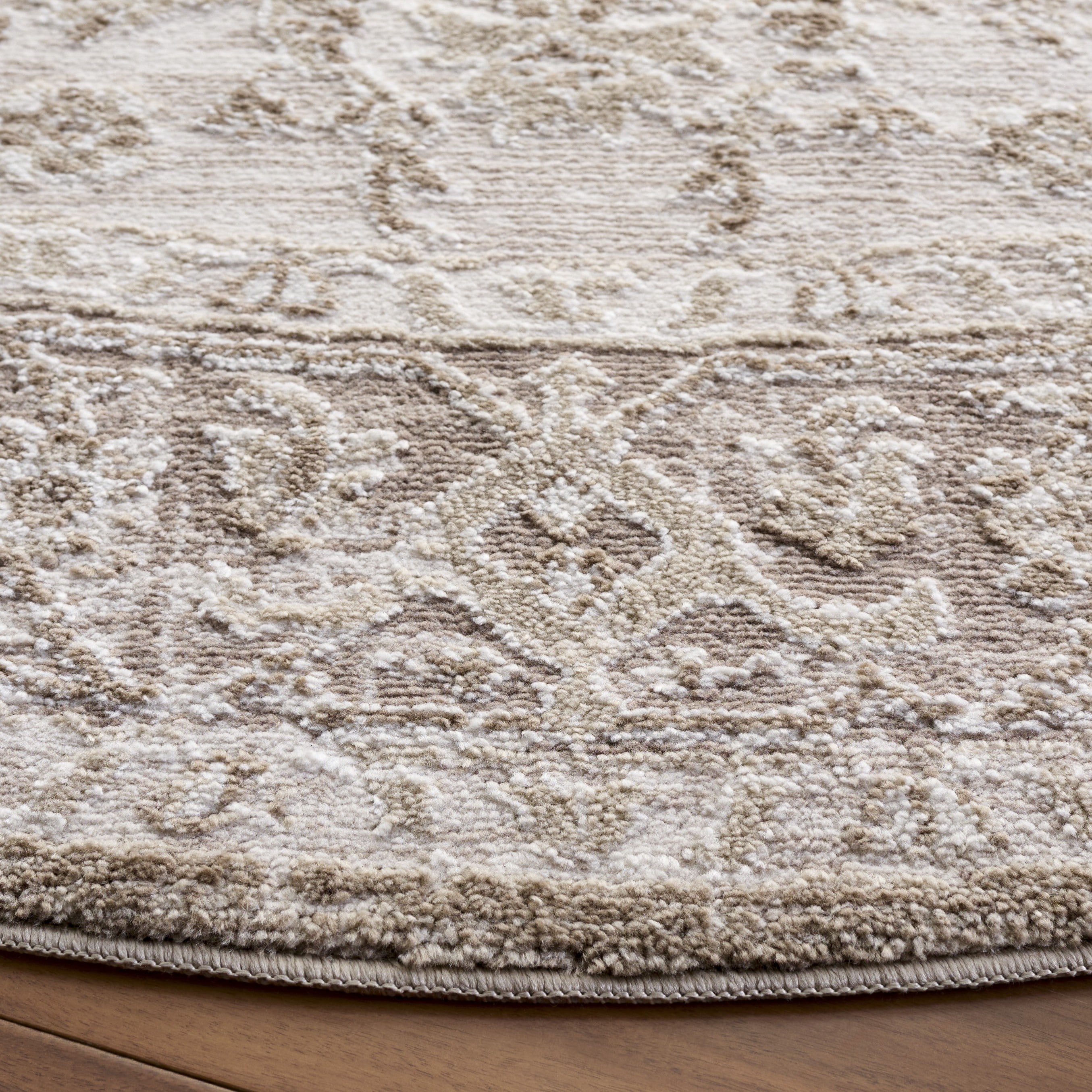 Safavieh LUA318E-7R rugs - View #3