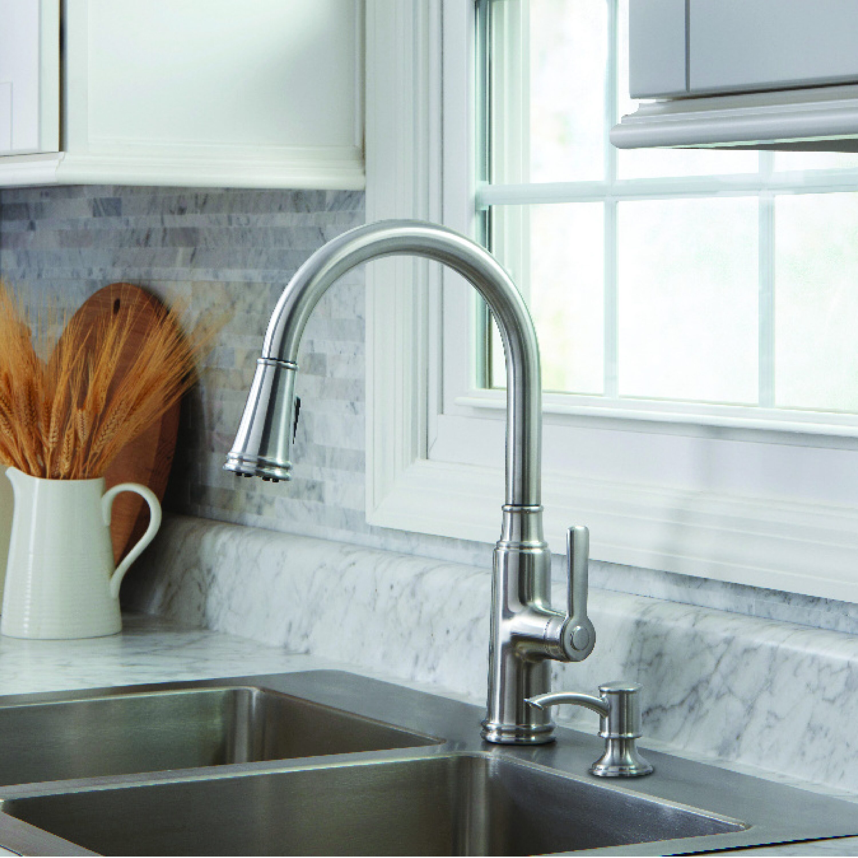 allen + roth 67726W-160802 Evanston Stainless Steel Single Handle Deck-mount Pull-down Kitchen Faucet with Sprayer ( Deck Plate Included ) (Soap Dispenser Included)
