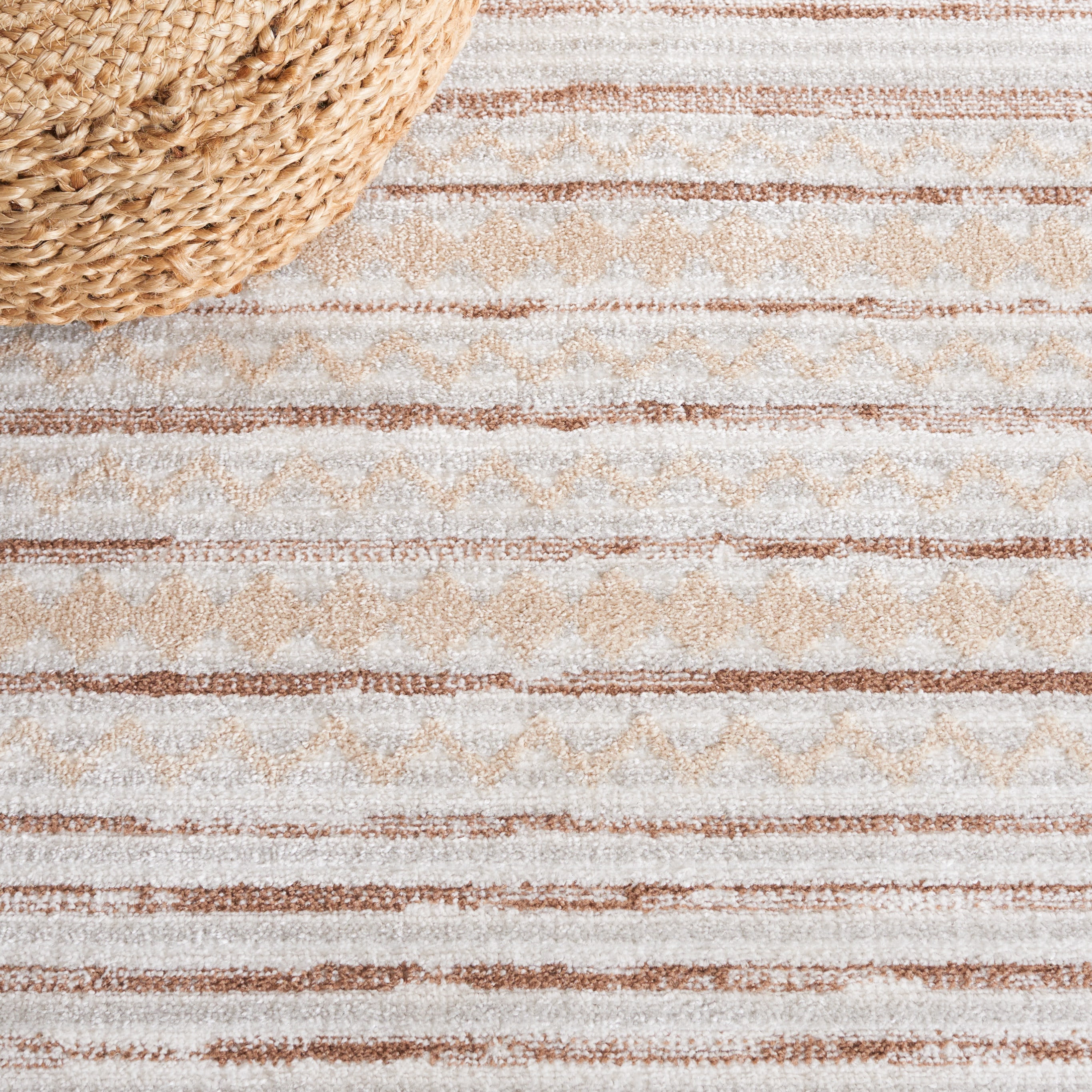 Safavieh ALM775T-5 rugs - View #7