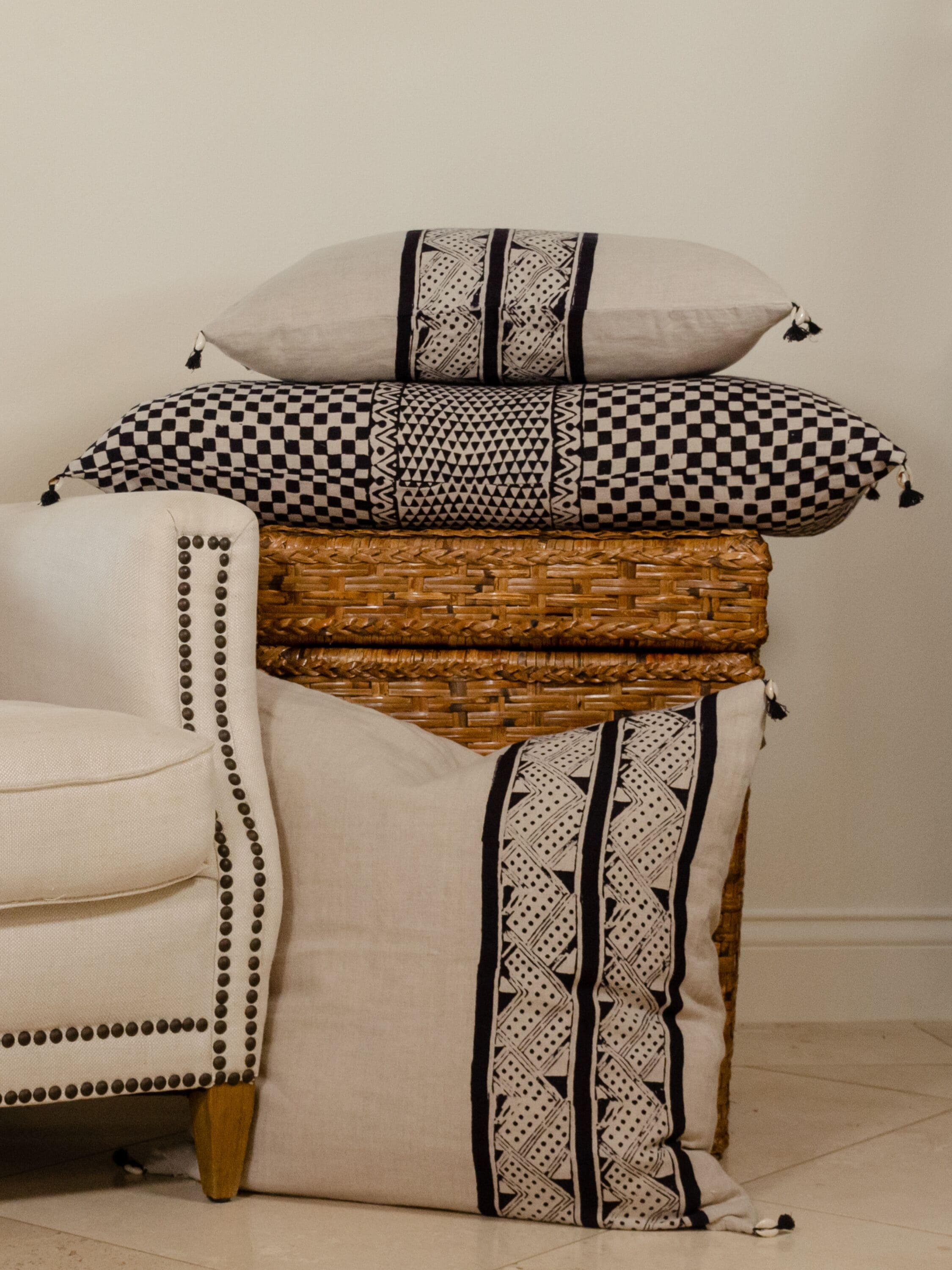 Alamwar SAM-CHO-15X28 Accent-Pillows - View #3