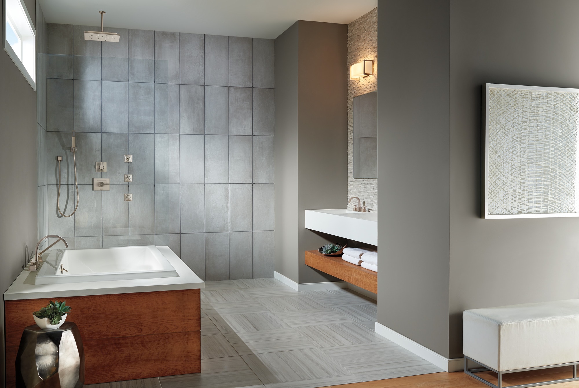 Delta T11953-SS Bath-Shower-Facc - View #3