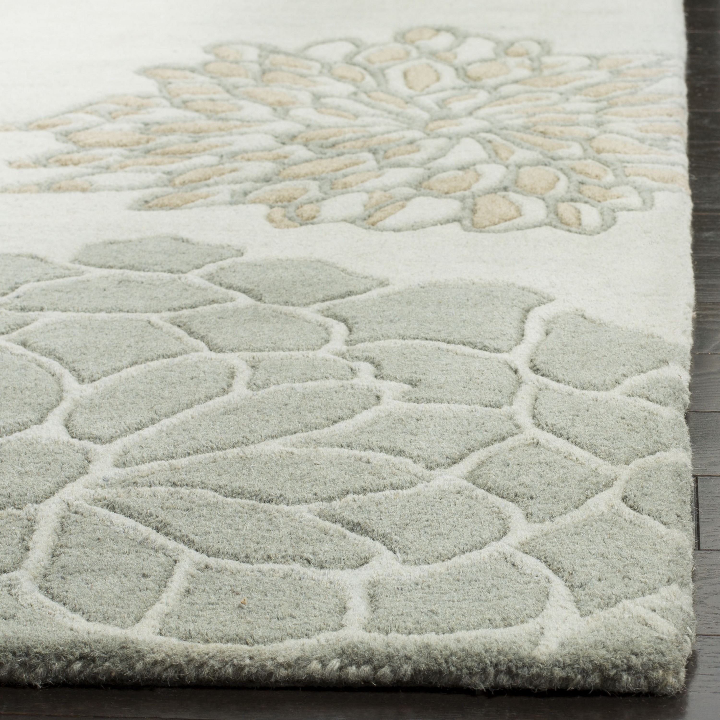Safavieh SOH211A-2 rugs - View #3