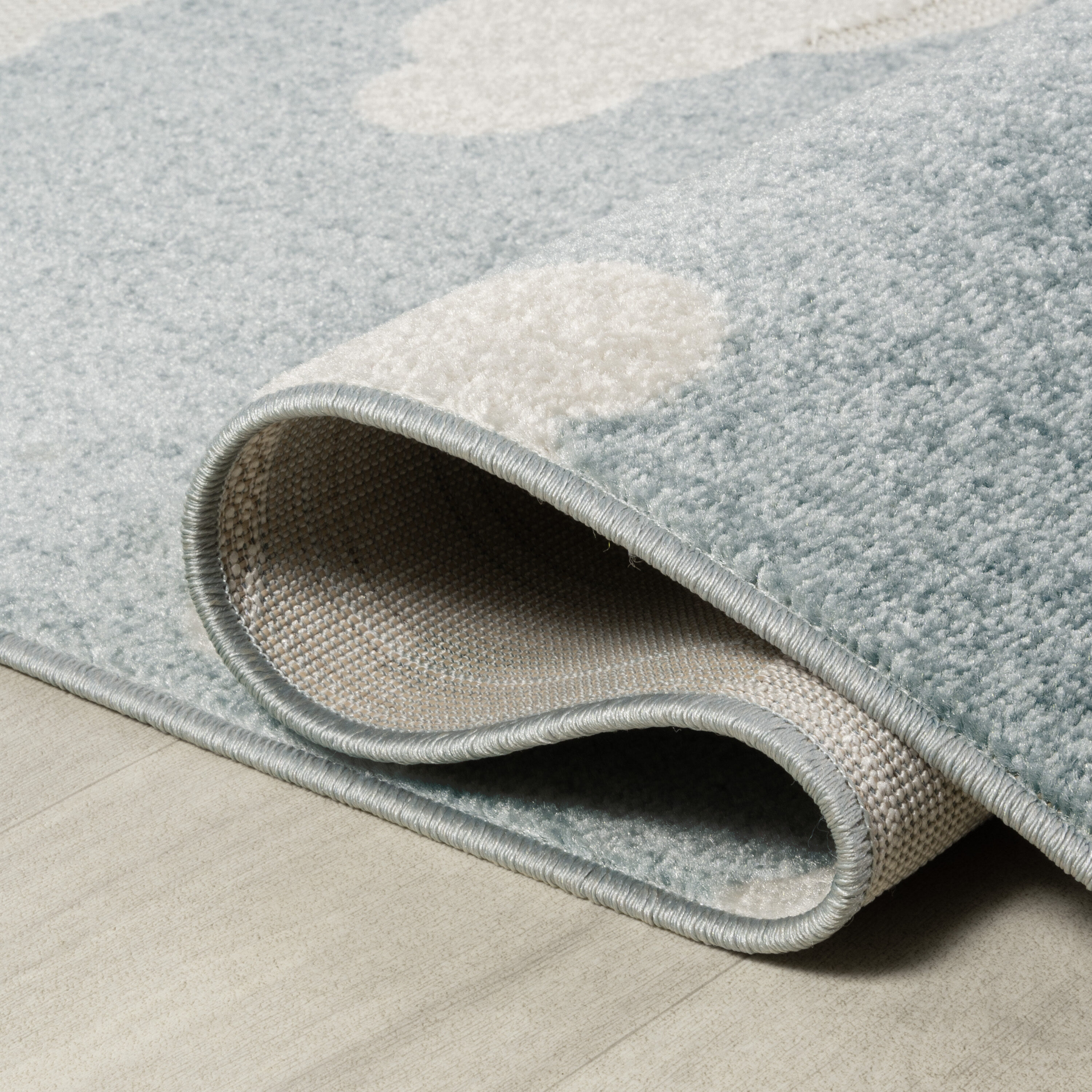 Hedwig Blue and Ivory Cloud Scandi 3x5 Area Rug