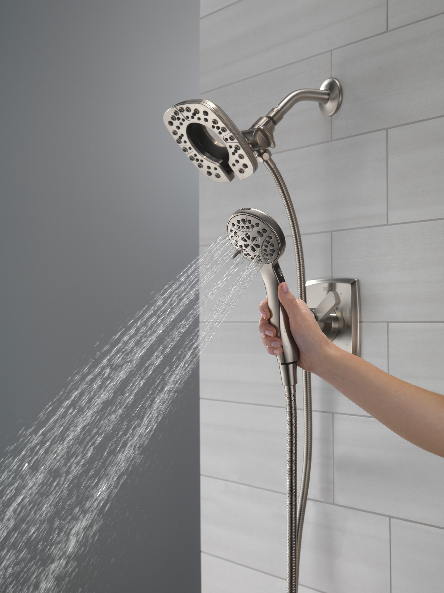 Delta Ashlyn Stainless 2-handle Multi-function Round Shower Faucet at ...