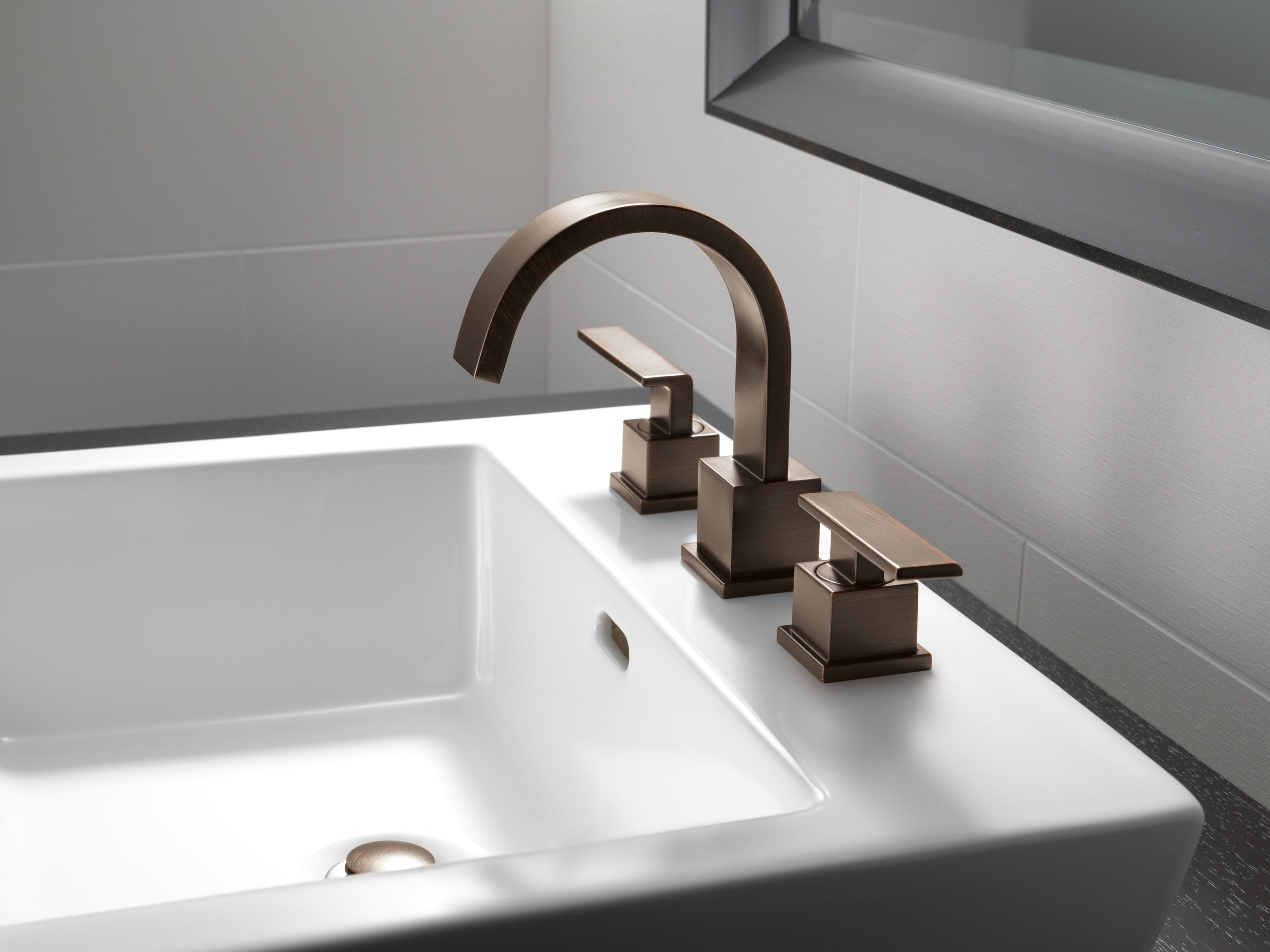 Delta 3553LF-RB Lavatory-Faucets - View #2