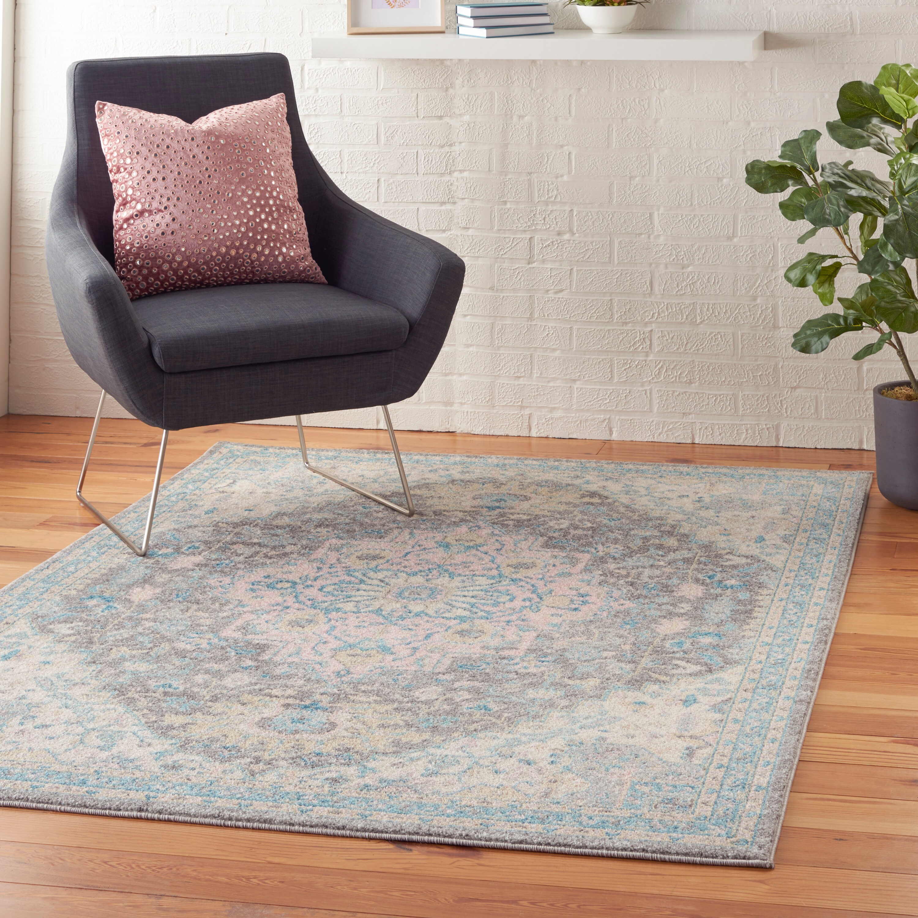 Elegant Light Grey and Pink Medallion Synthetic Rug 4' x 6'