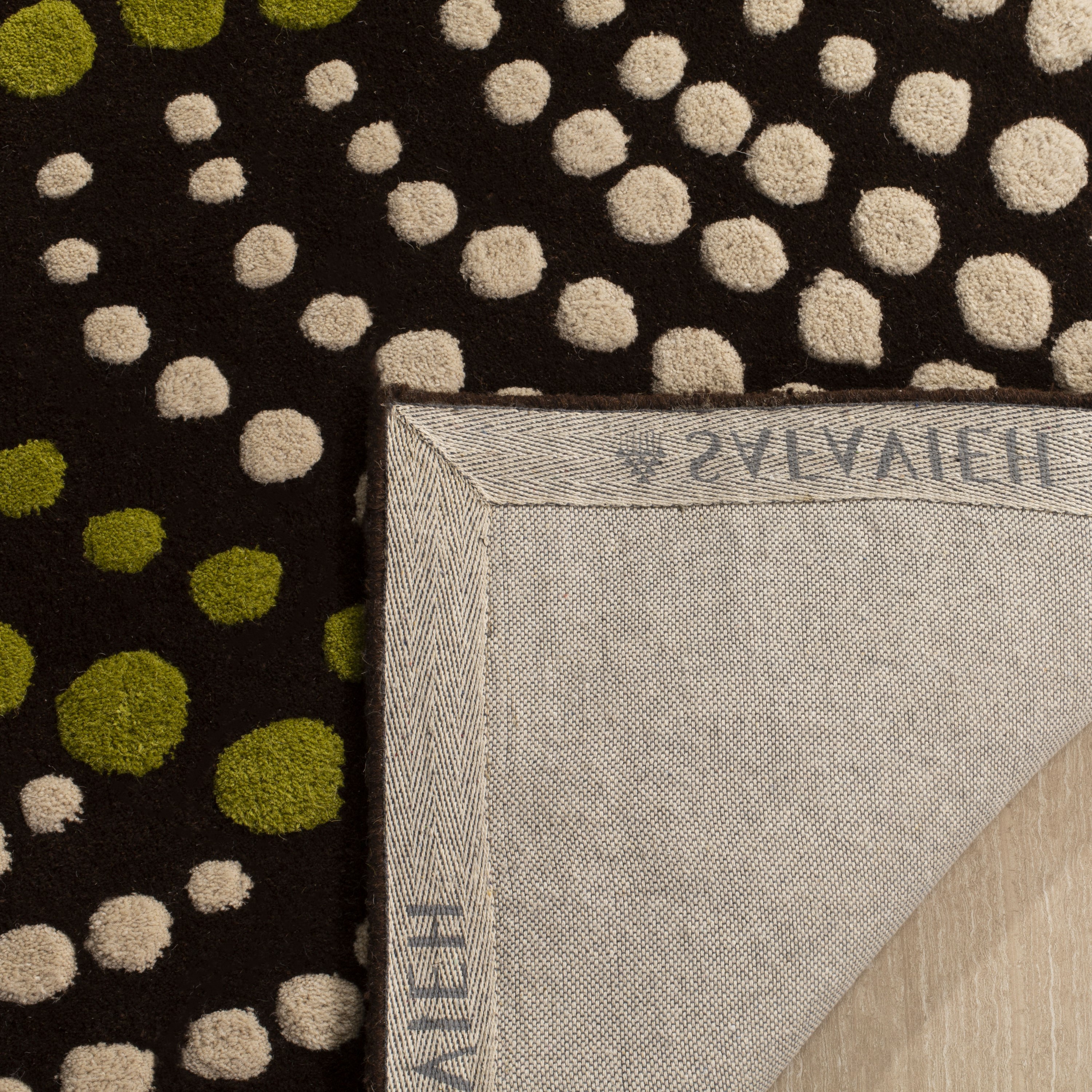Safavieh SOH727A-4 rugs - View #4